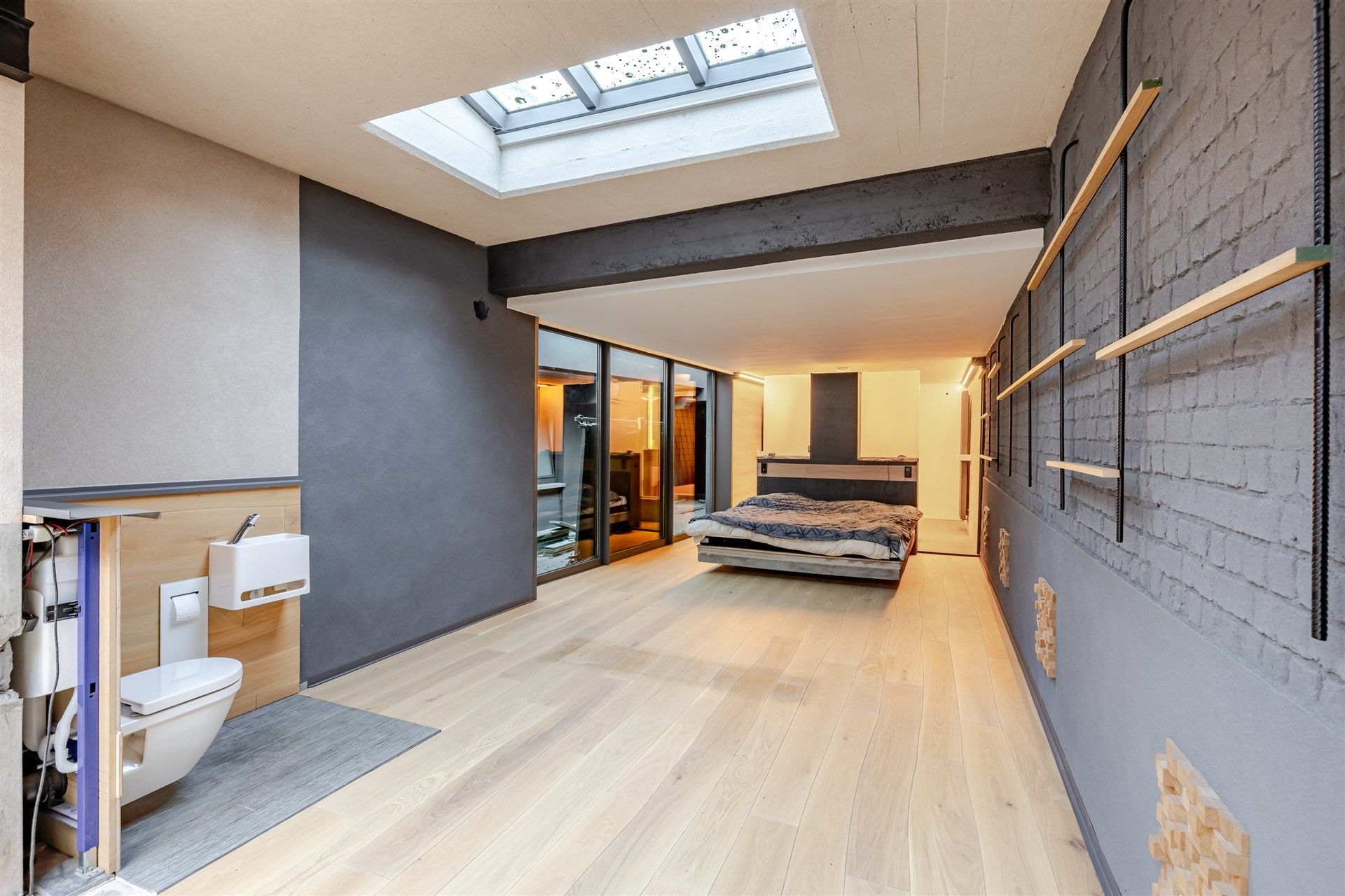 Unieke loft (290m²) met atelier, studio, tuin én magazijn (200m²) foto 7