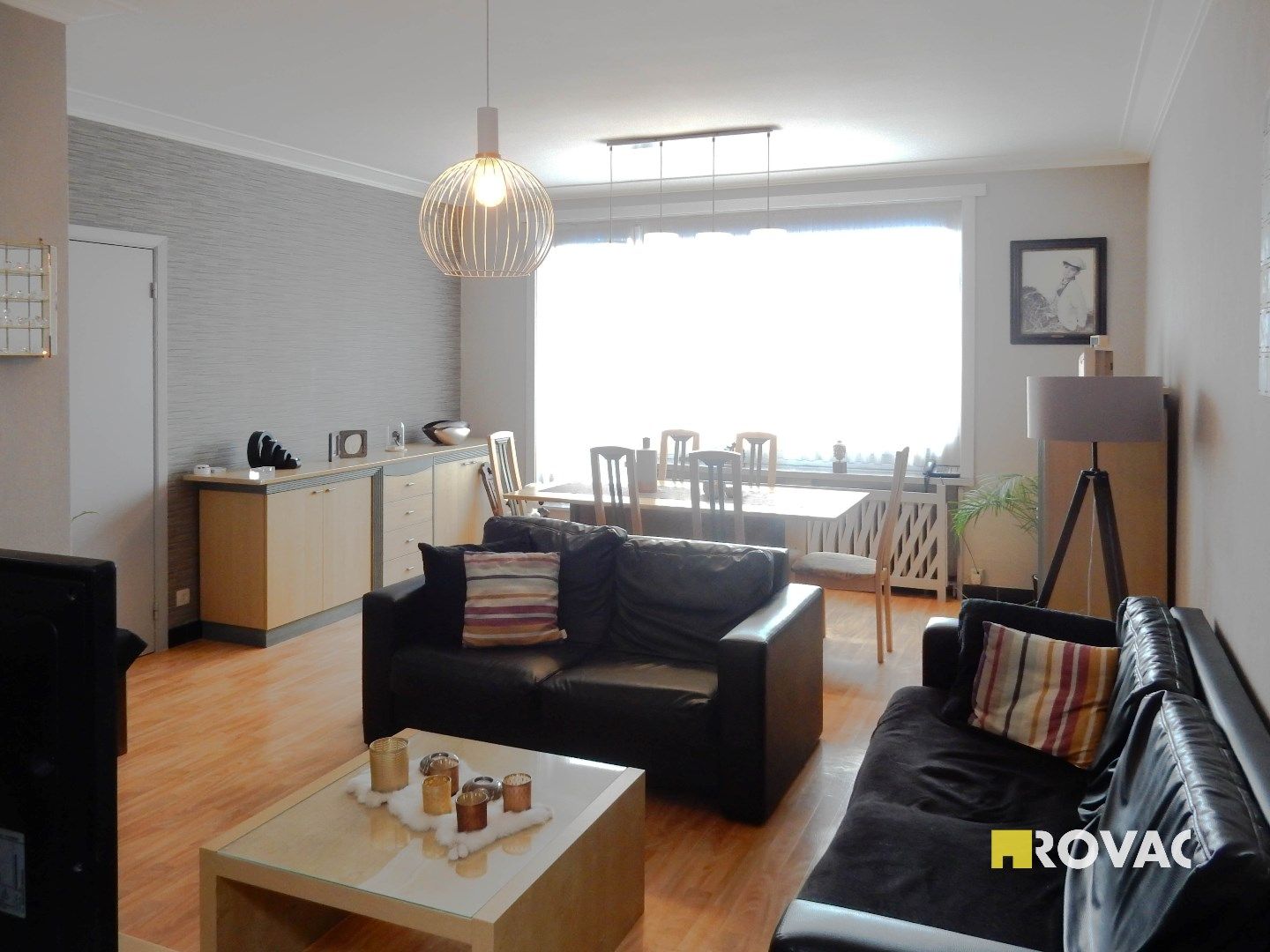 Appartement op de 2de verdieping! foto 2