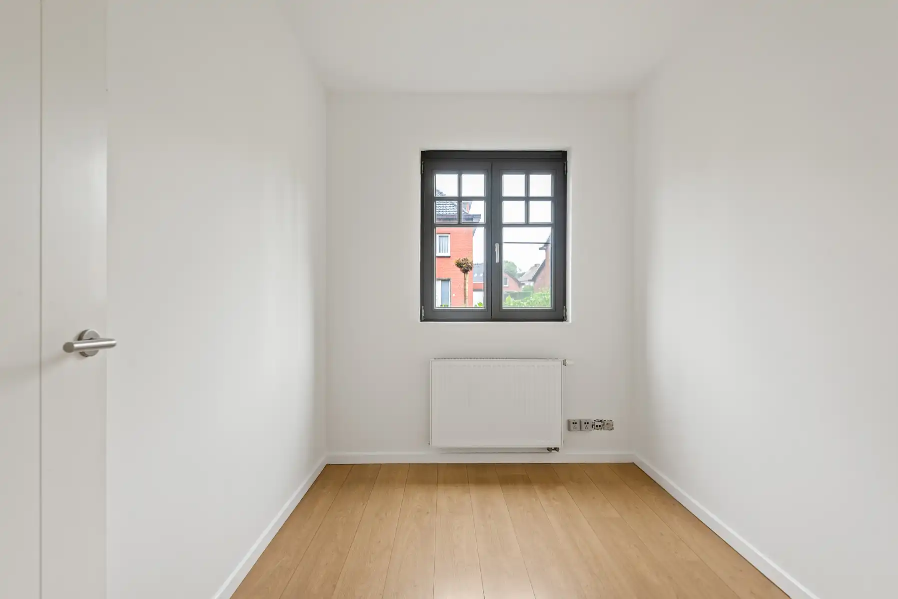 Gelijkvloers app. met tuin in het centrum van 's Gravenwezel. foto 13