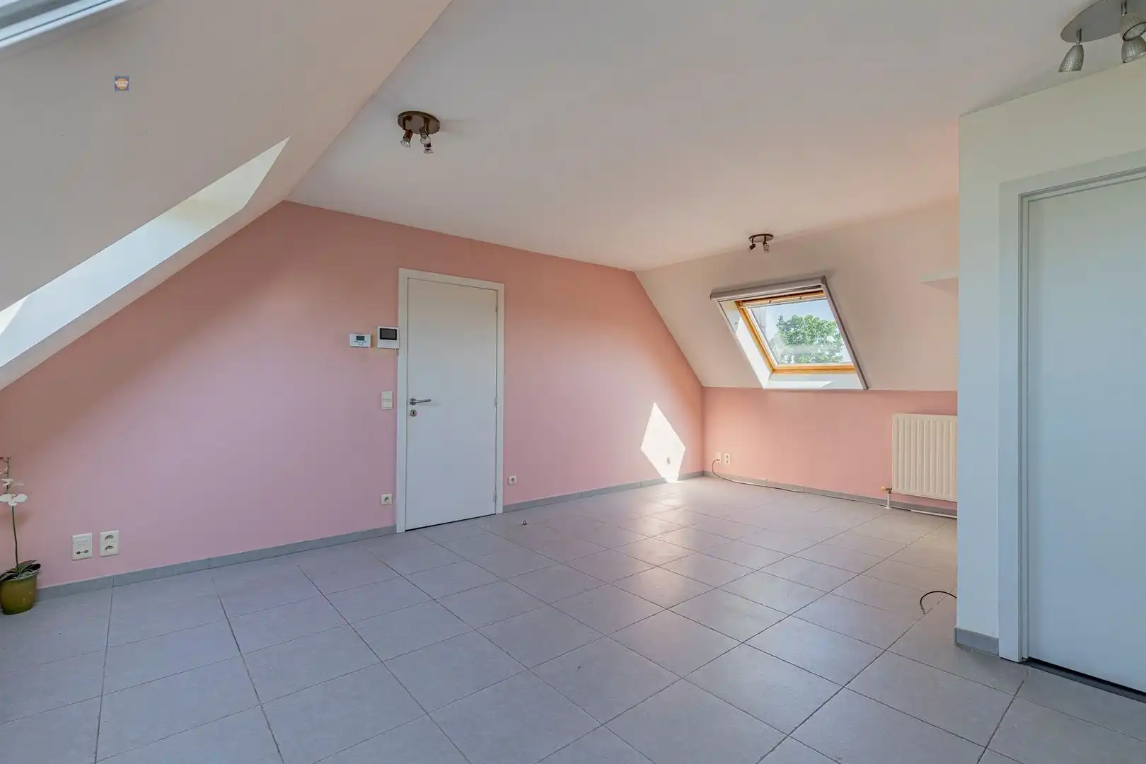 Instapklaar 1-slaapkamerappartement op toplocatie nabij station Willebroek foto 4