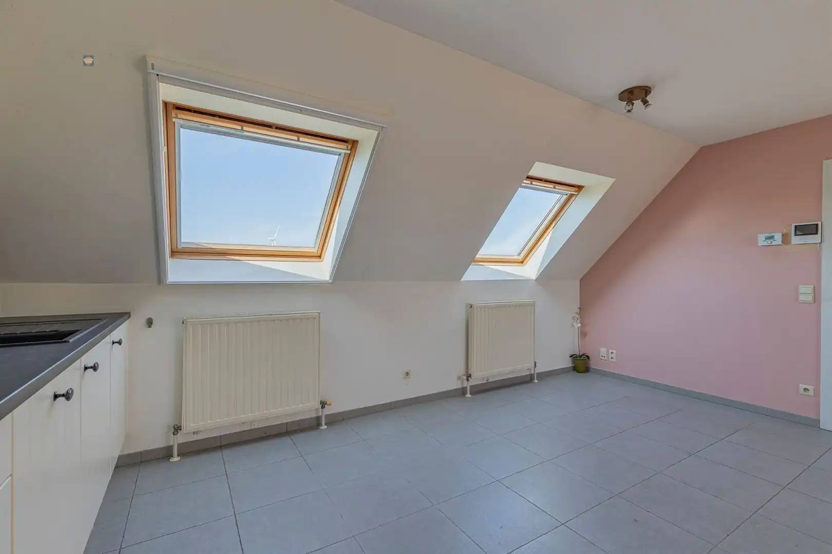 Instapklaar 1-slaapkamerappartement op toplocatie nabij station Willebroek foto 4