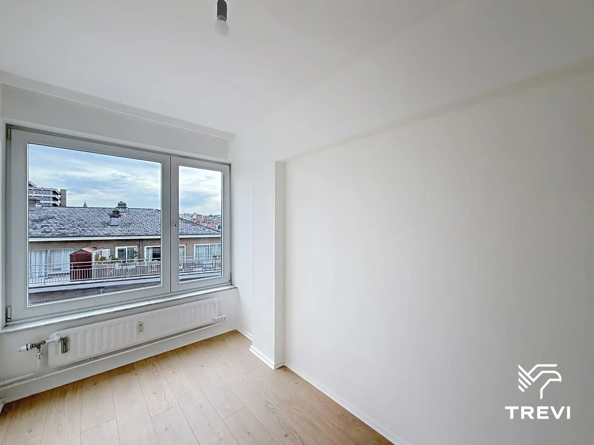 Gerenoveerd appartement met 2 slaapkamers foto 8