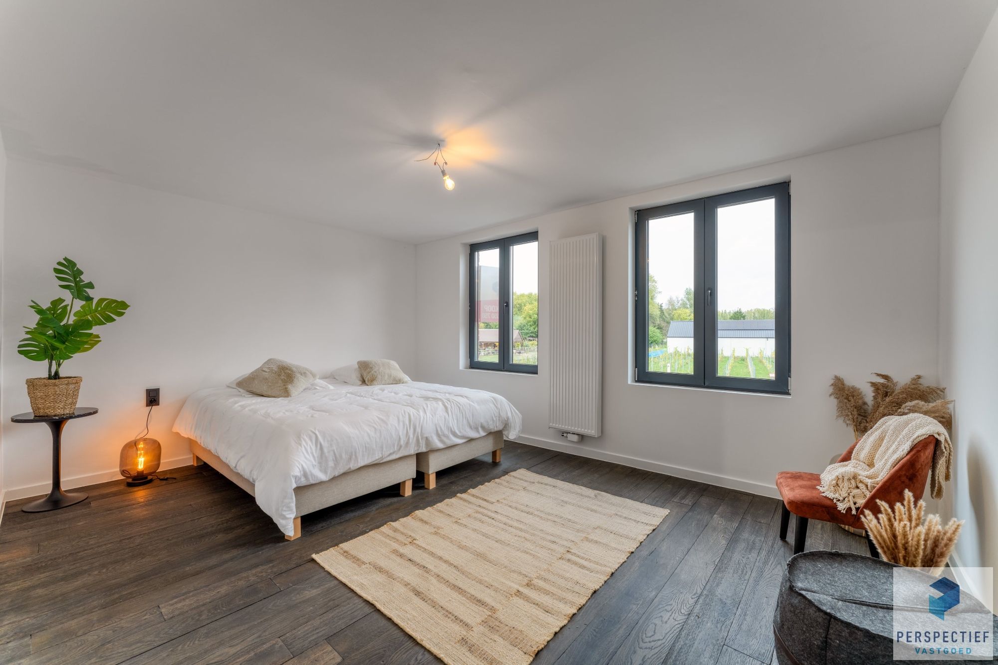 Stijlvol gerenoveerde woning met tuin op toplocatie foto 17