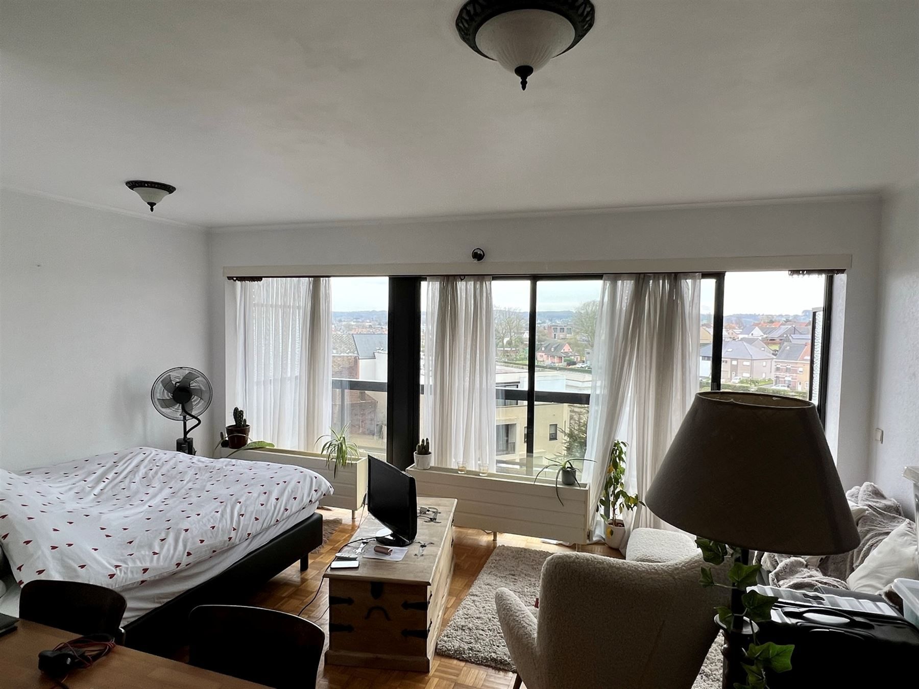 Knusse studio gelegen vlakbij het station  foto 2