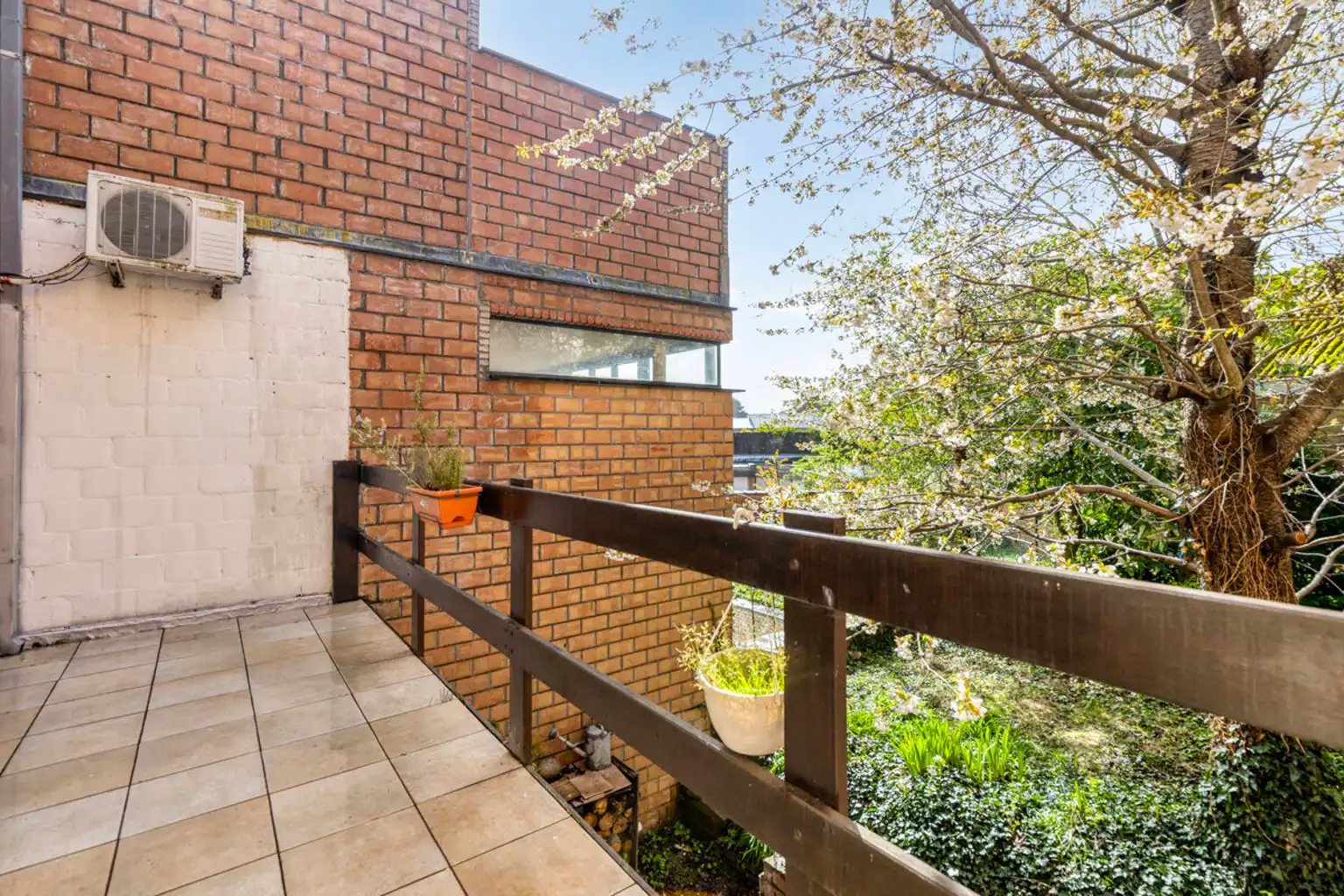 instapklare bel-etagewoning met garage te Zellik foto 17