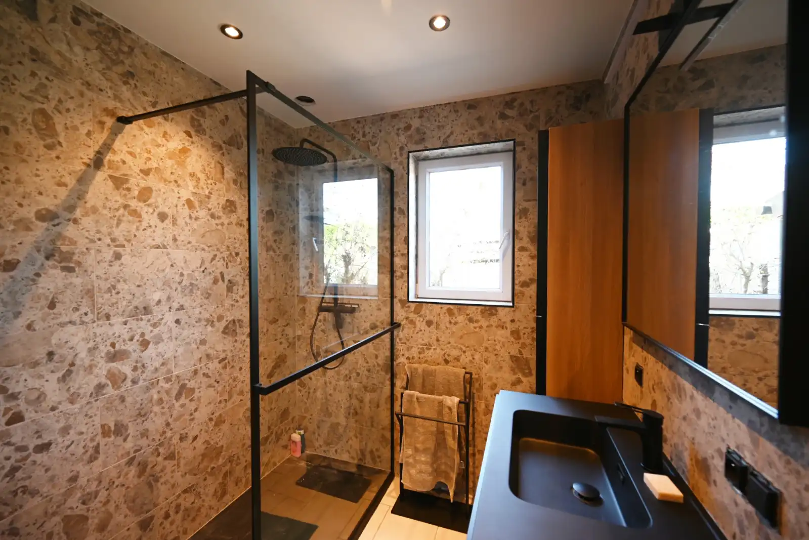 Gezellige gezinswoning te huur in Roeselare! foto 10
