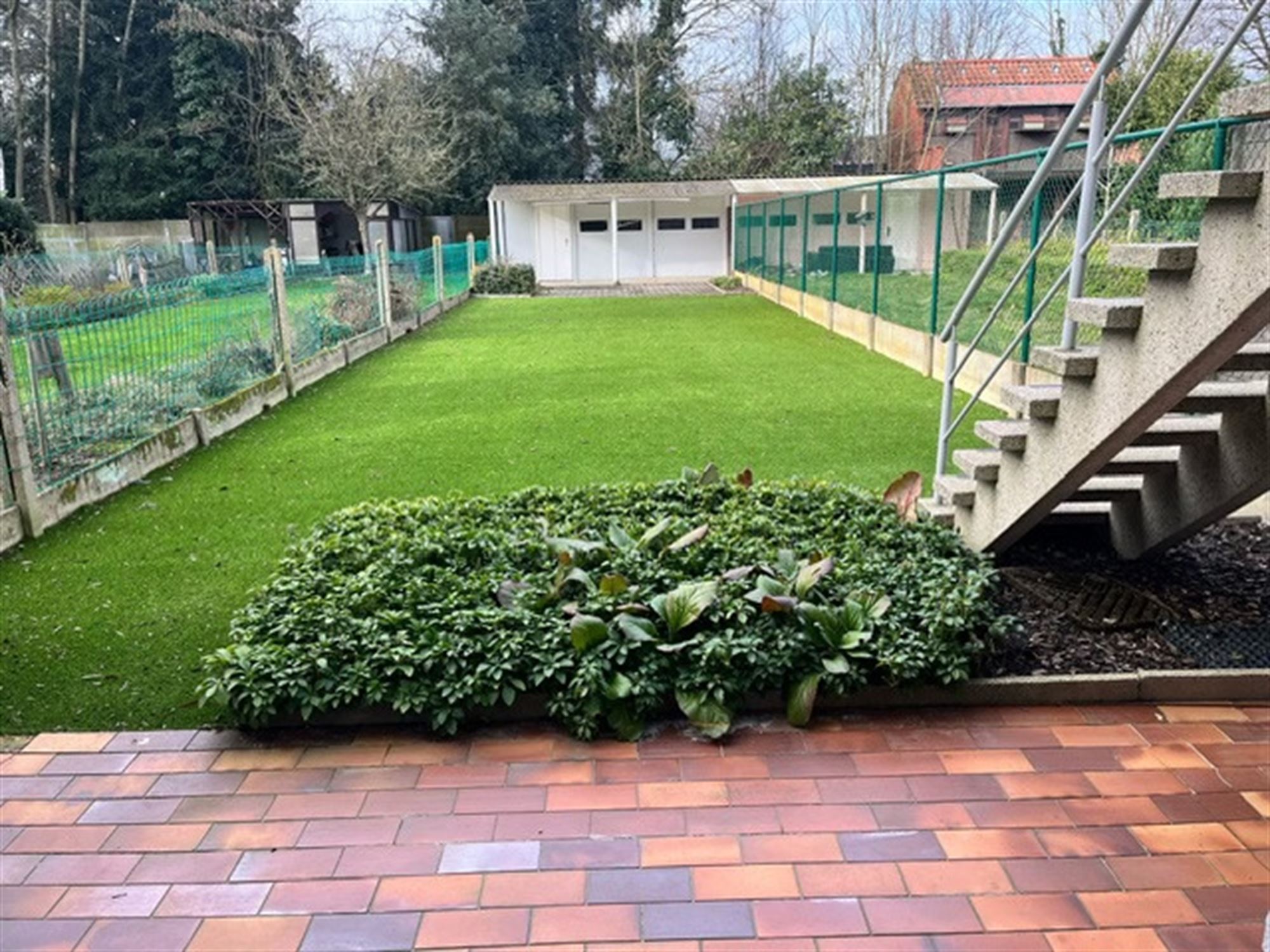 Gelijkvloers appartement met 1 slaapkamer en mooie tuin  foto 15