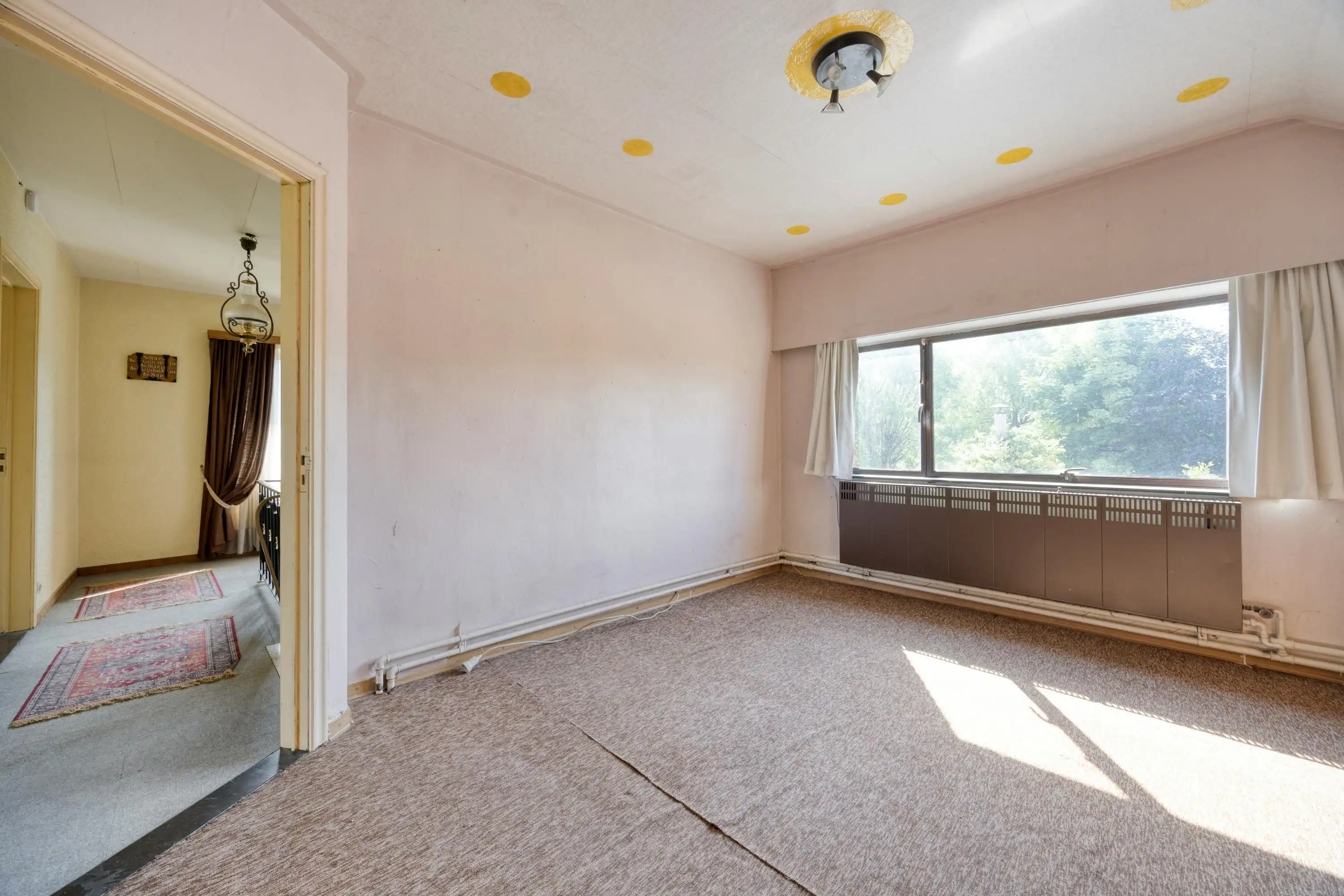Op te knappen woning met 4 slaapkamers, ruime tuin nabij centrum Diepenbeek foto 14