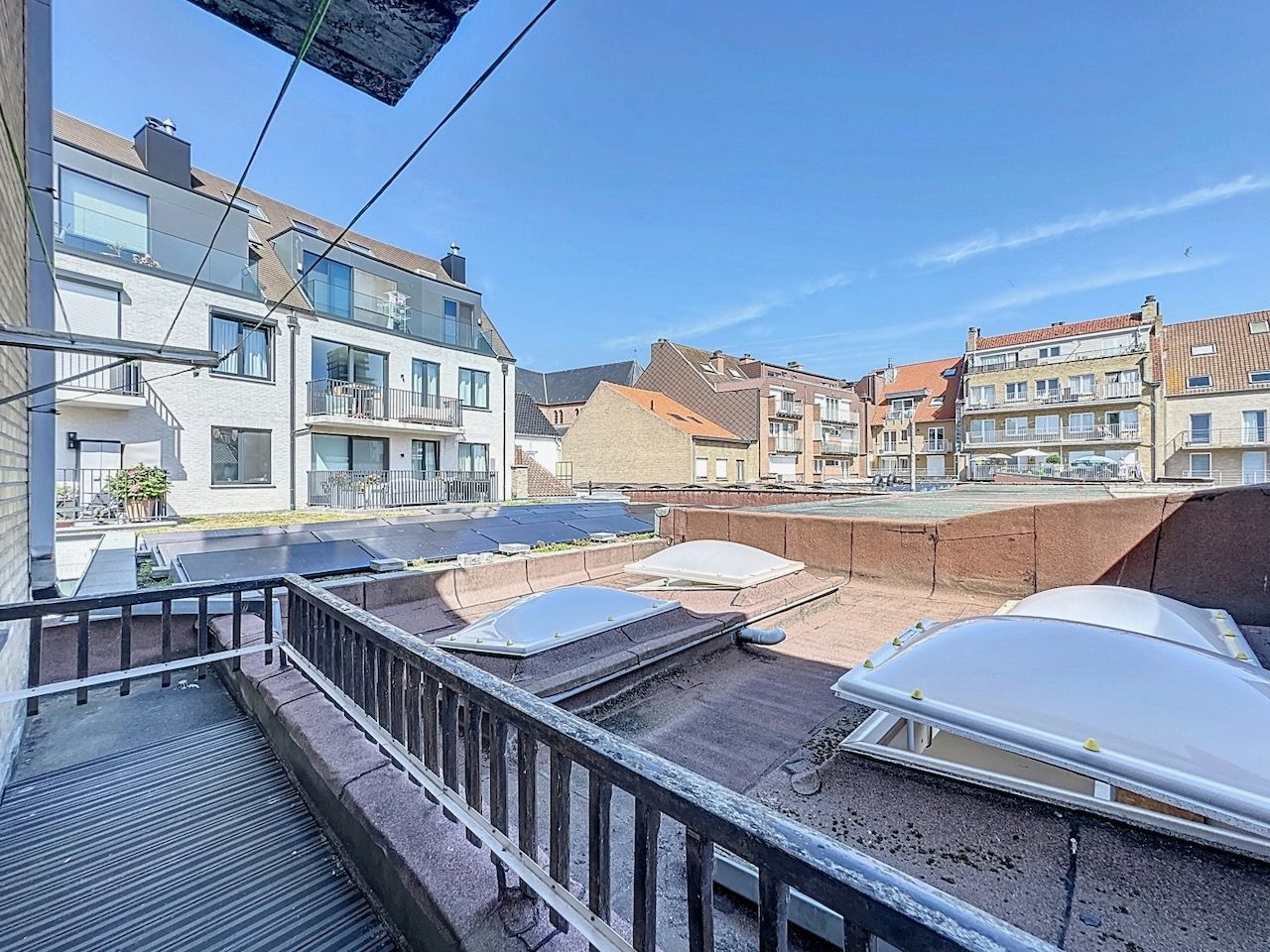Ruim appartement, uitermate geschikt voor jaarverhuur of vaste bewoning foto 17