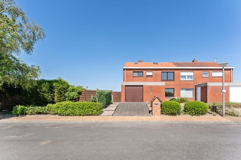 Rumbeke : Gezellige halfopen bebouwing met 4 slaapkamers opp 228 m² nabij sportsite Rumbeke foto 17
