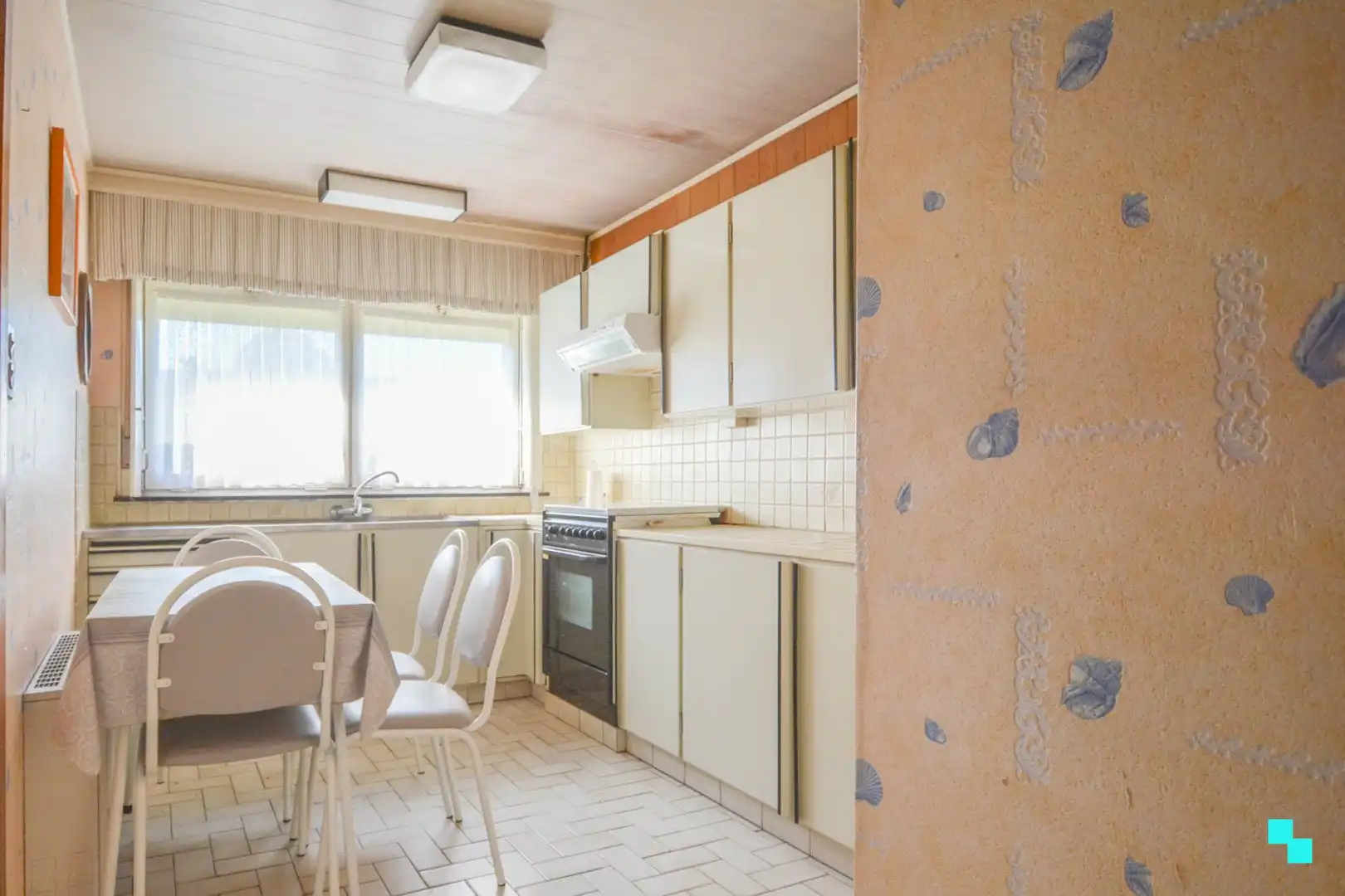 Te renoveren woning op aantrekkelijk hoekperceel te Hooglede foto 9