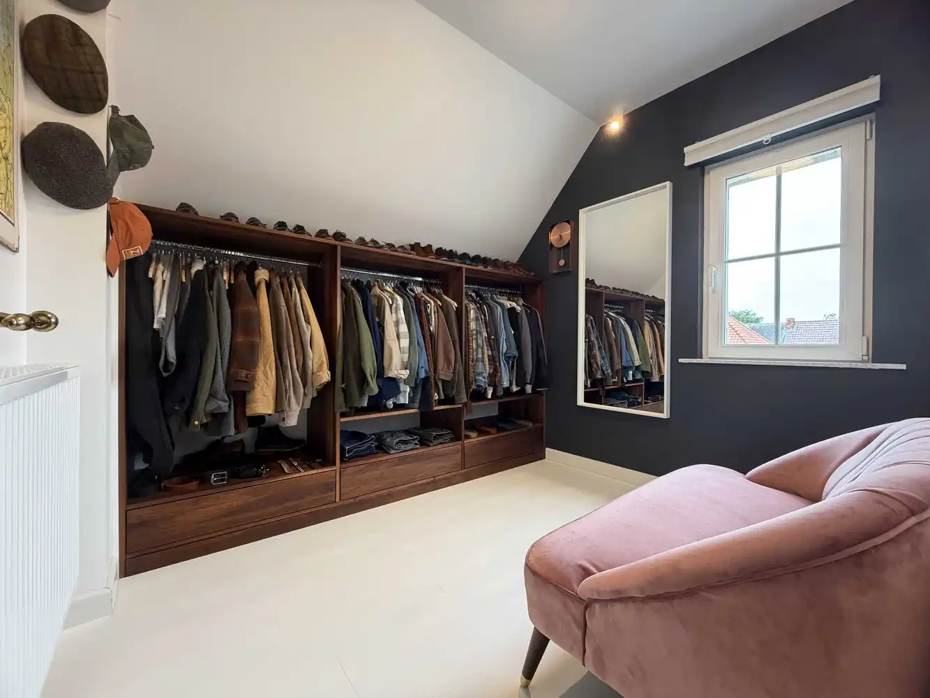 Degelijk gerenoveerde woning met minstens 5 slaapkamers en aangename tuin foto 18