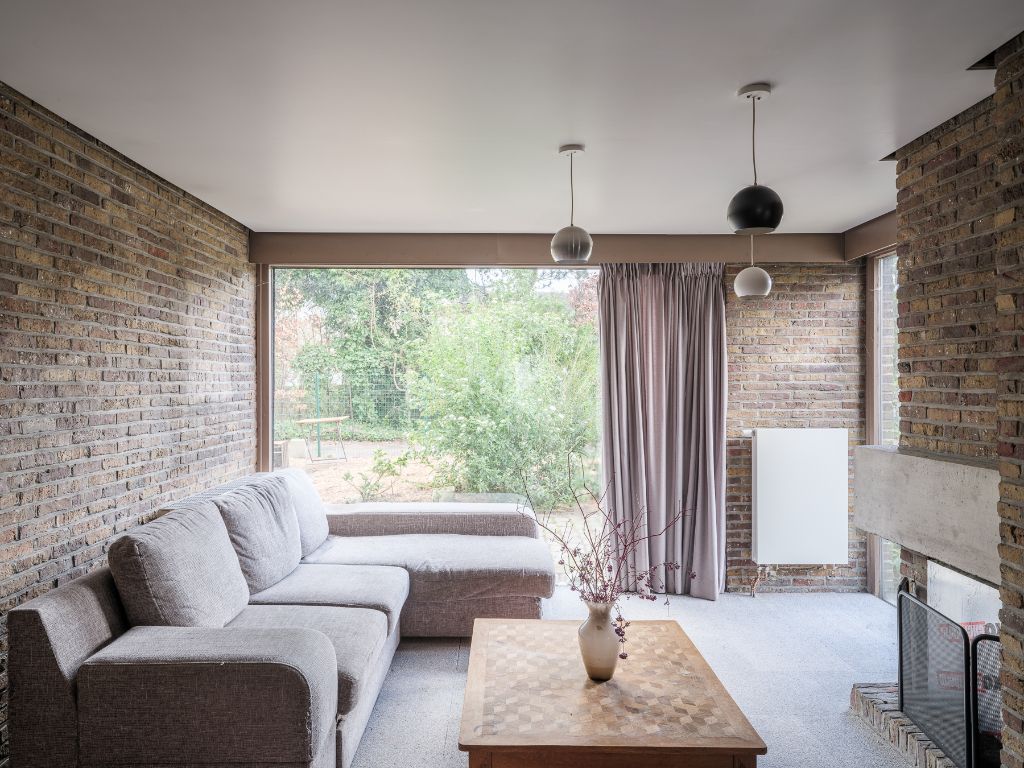 Merelbeke – Op te frissen, ruime architecturale woning (bvo 396 m2) met polyvalente mogelijkheden en bovengelegen zorgwoning op een groen perceel van 1.294m2. foto 5