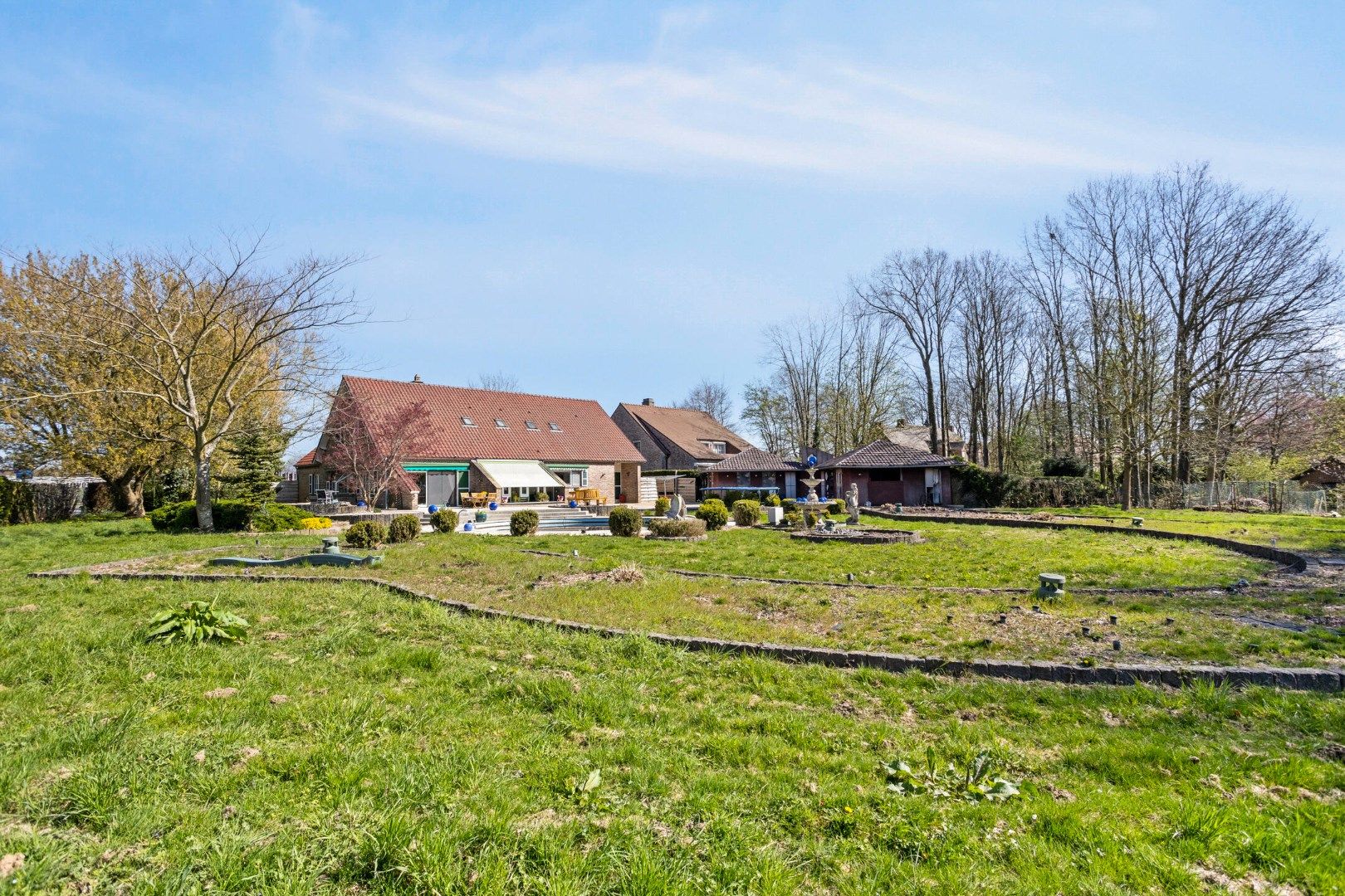Vrijstaande villa met open zicht, grote zonnige tuin en praktijkruimte – Tongeren foto 30