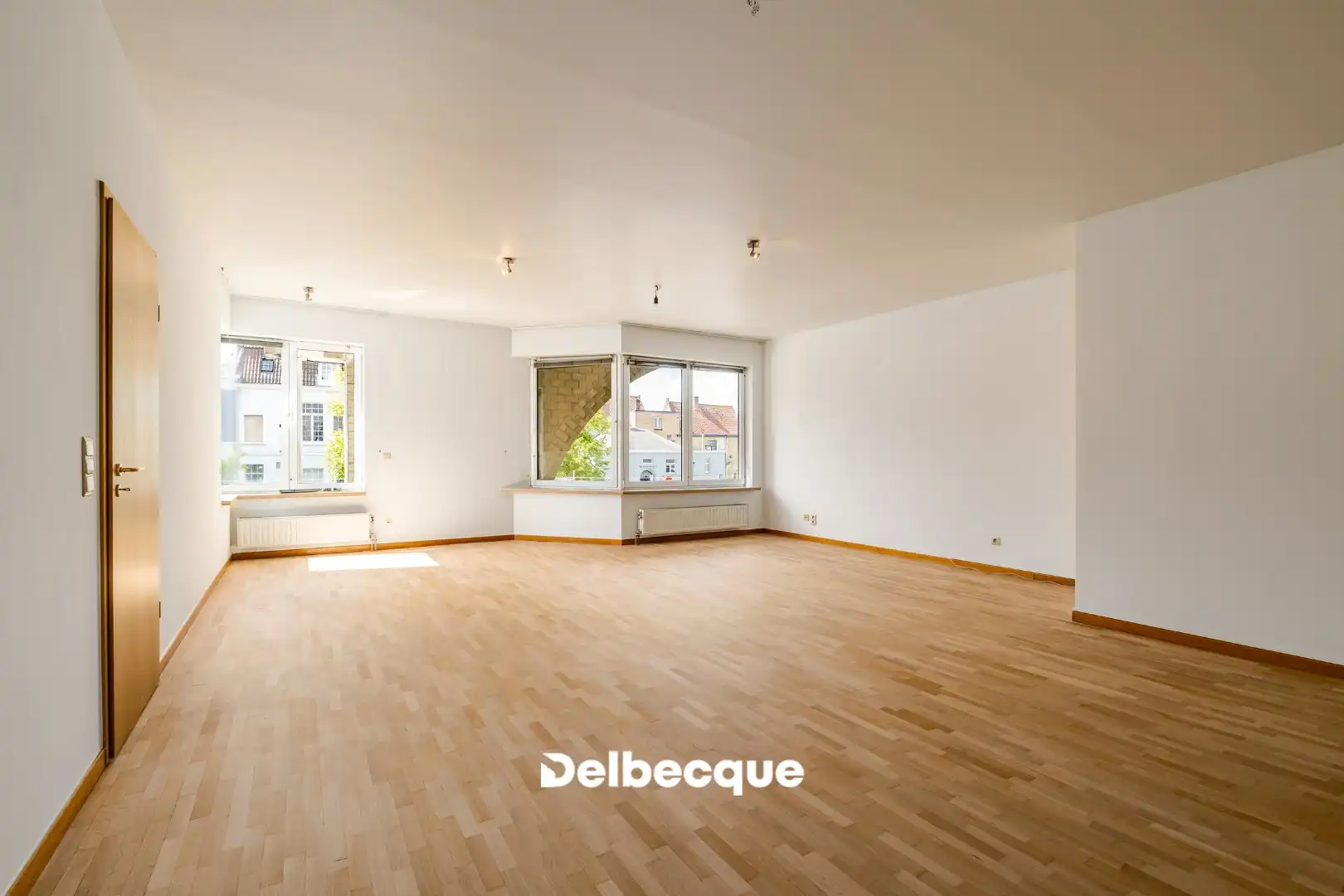 Uitzonderlijk en ruim appartement voorzien van 3 slaapkamers en een open zicht op de reien. foto 2