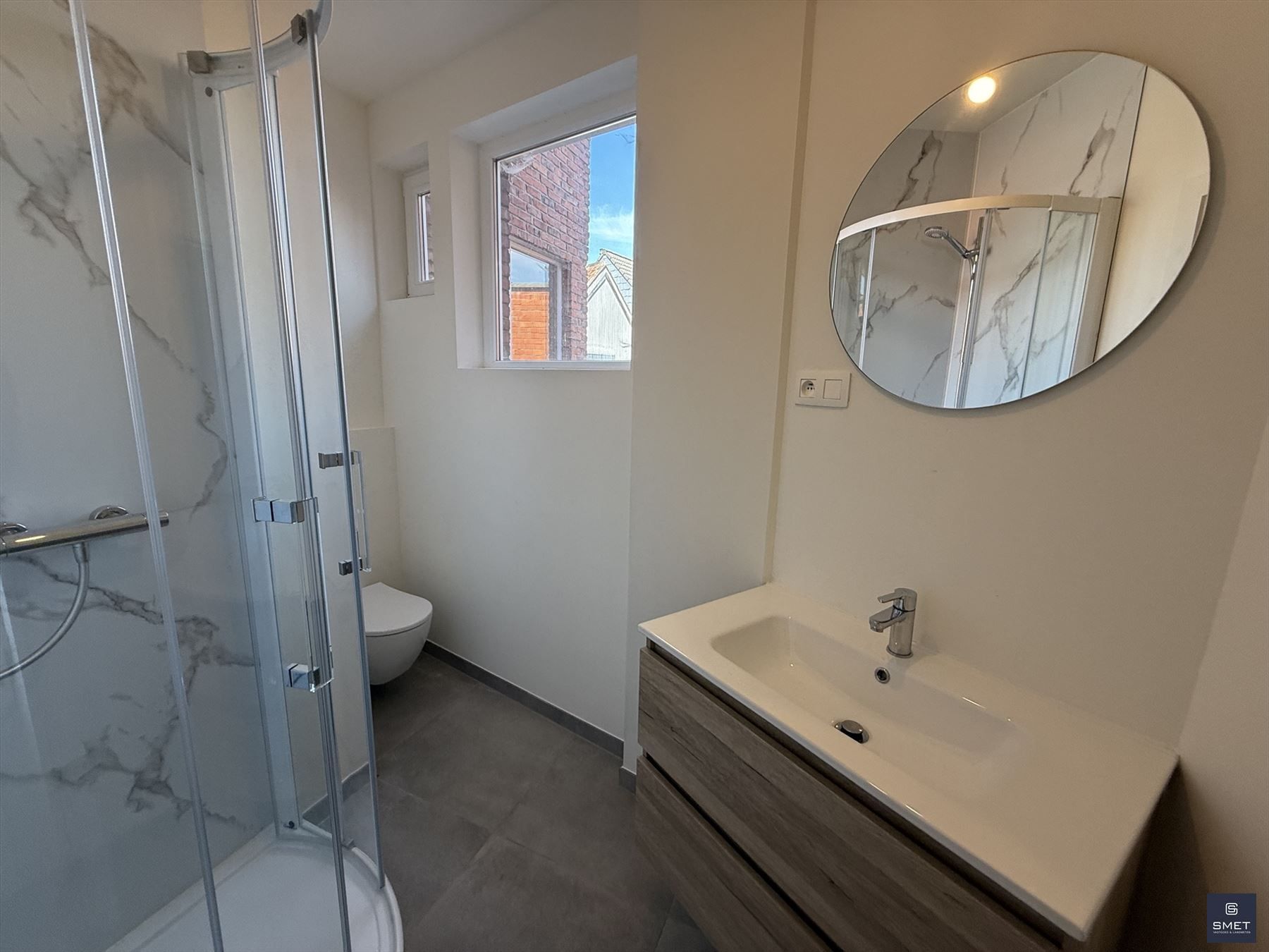 GERENOVEERD APPT MET 2 SLPKS foto 7
