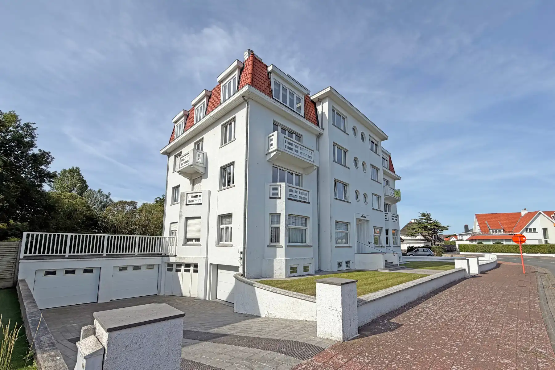 Te renoveren appartement aan het Zegemeer te Knokke foto 15