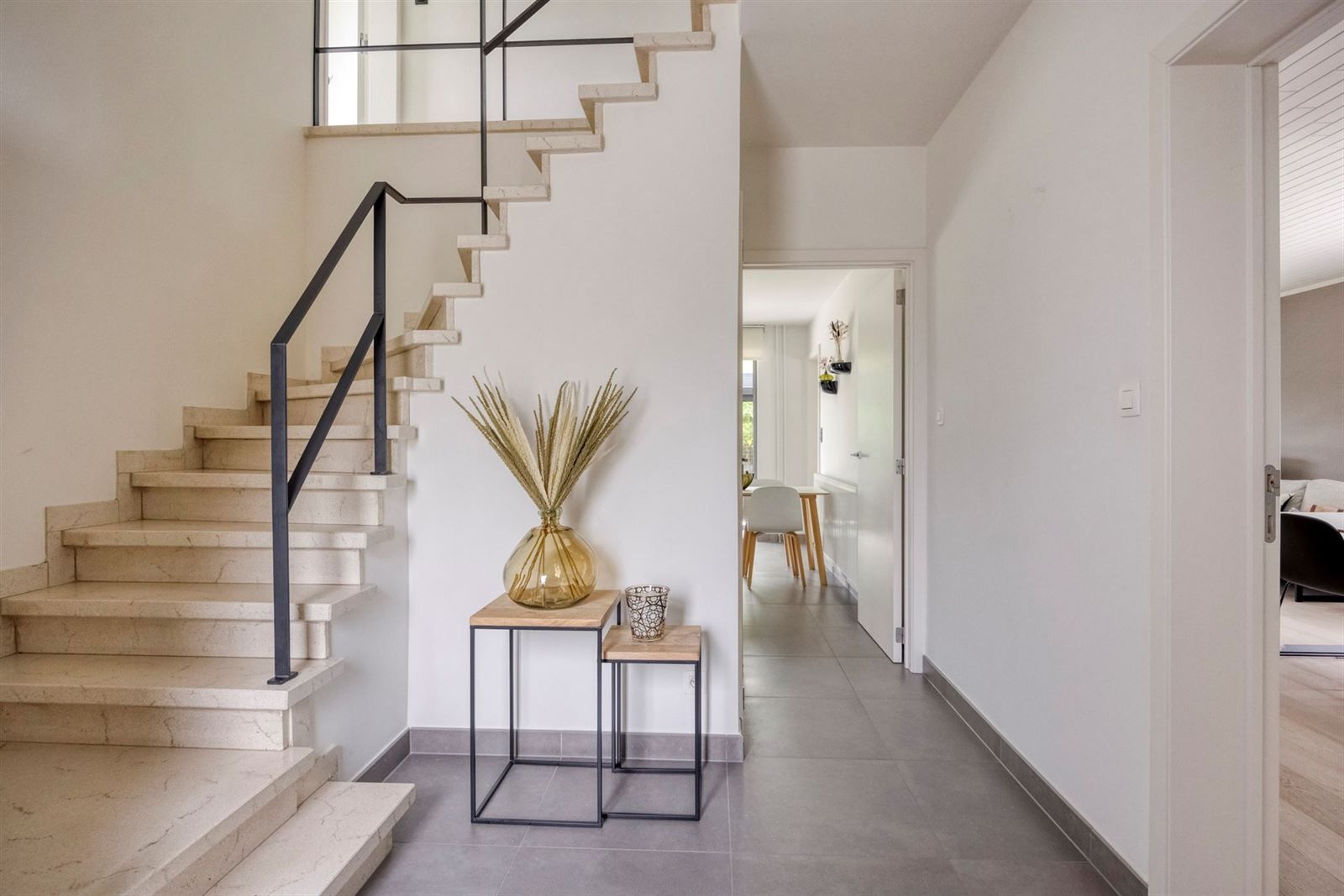 Gerenoveerde villa te koop met 4 slaapkamers foto 3