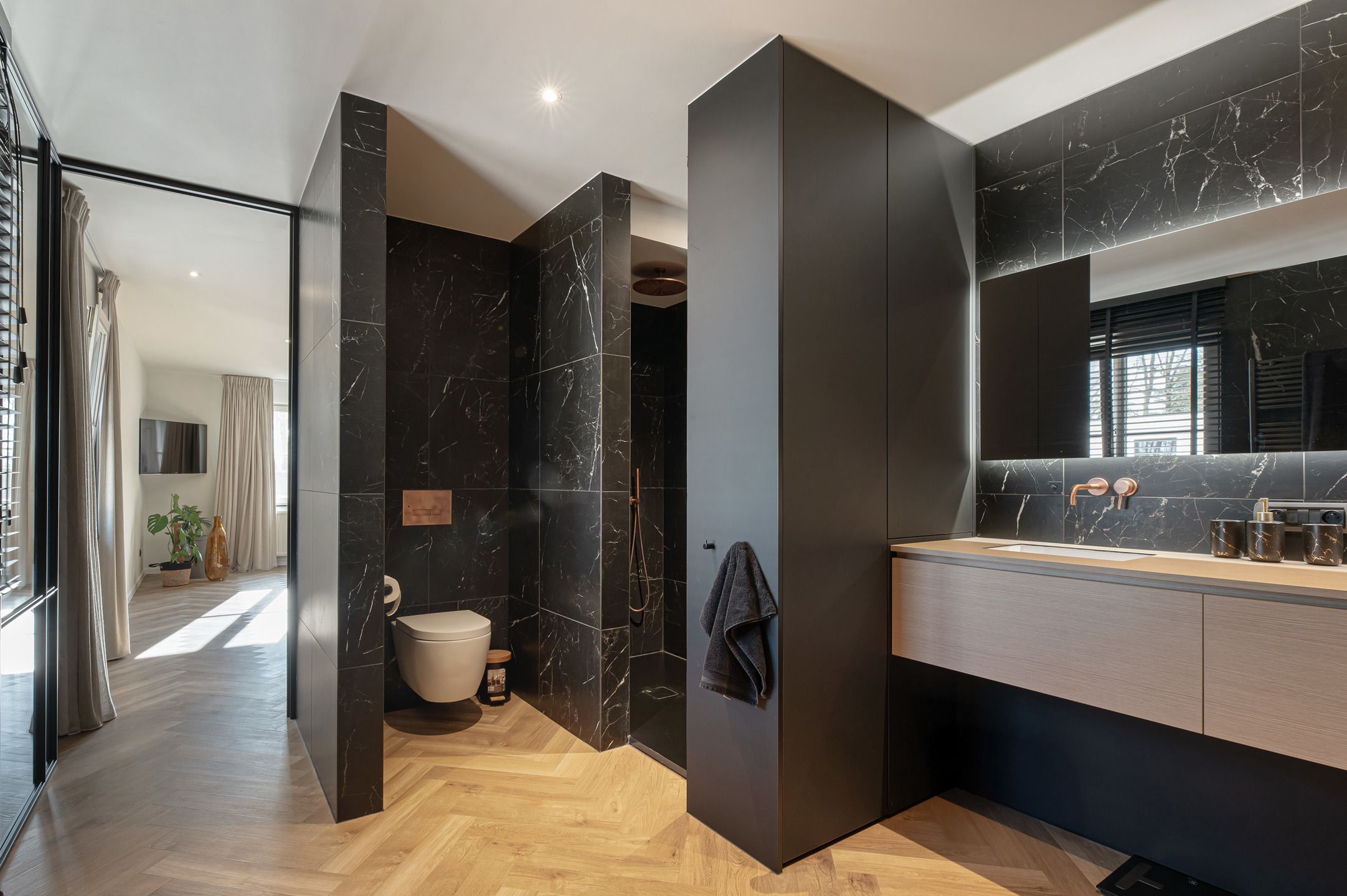 Topvilla met paardenaccomodatie, infinity-pool en 2e woning! foto 35