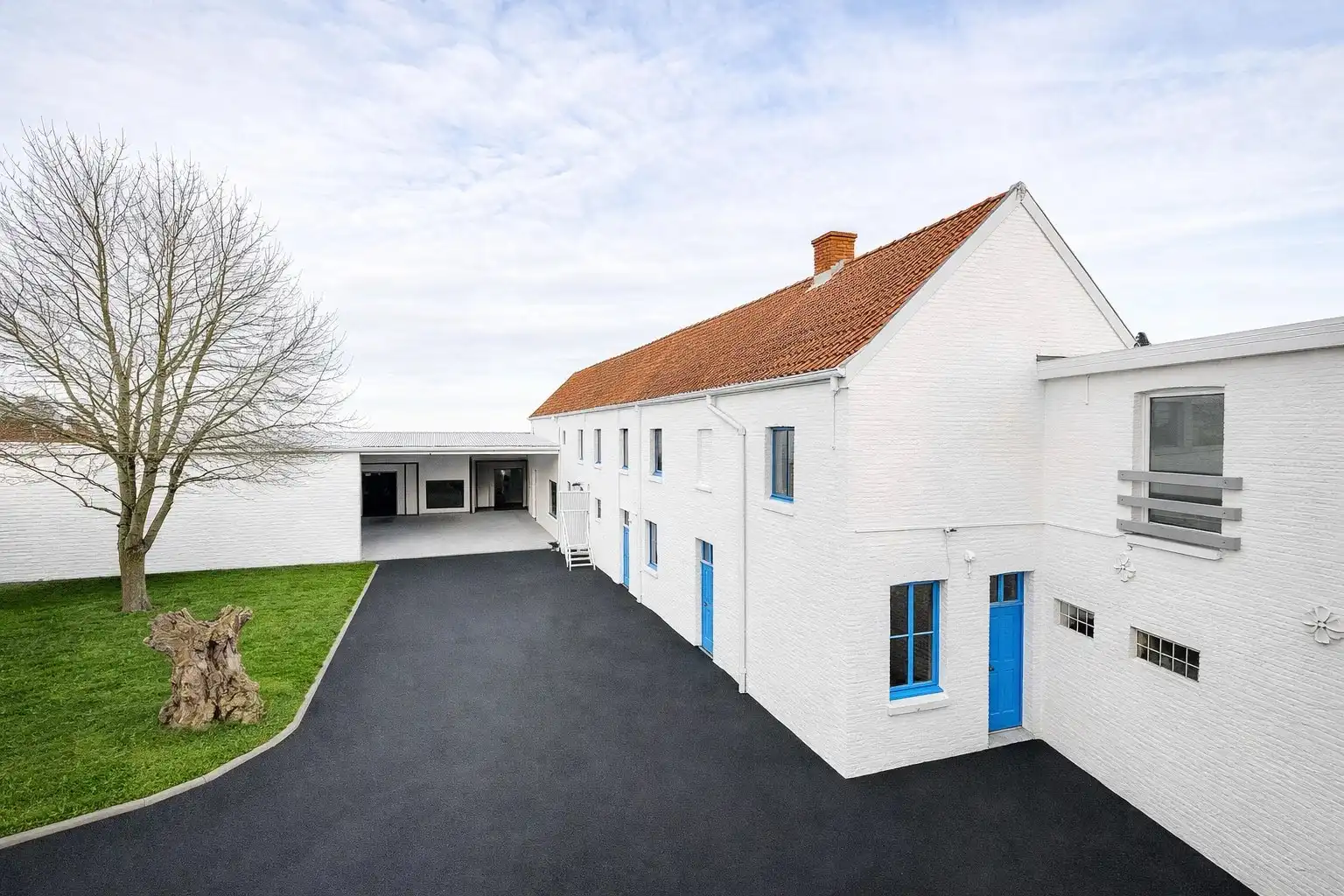 STATIGE HERENWONING MET LOODS 350 m² foto 13