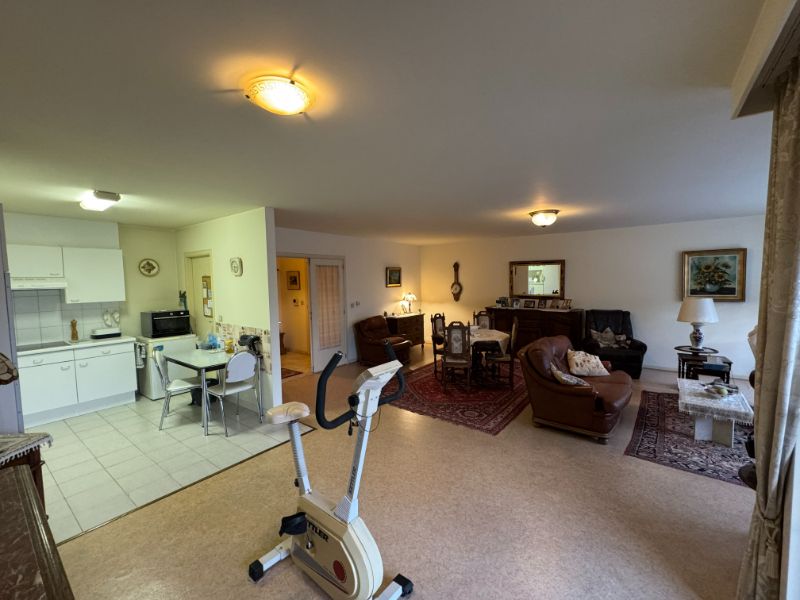 Appartement met 2 slaapkamers tegenover Shopping 1 foto 5