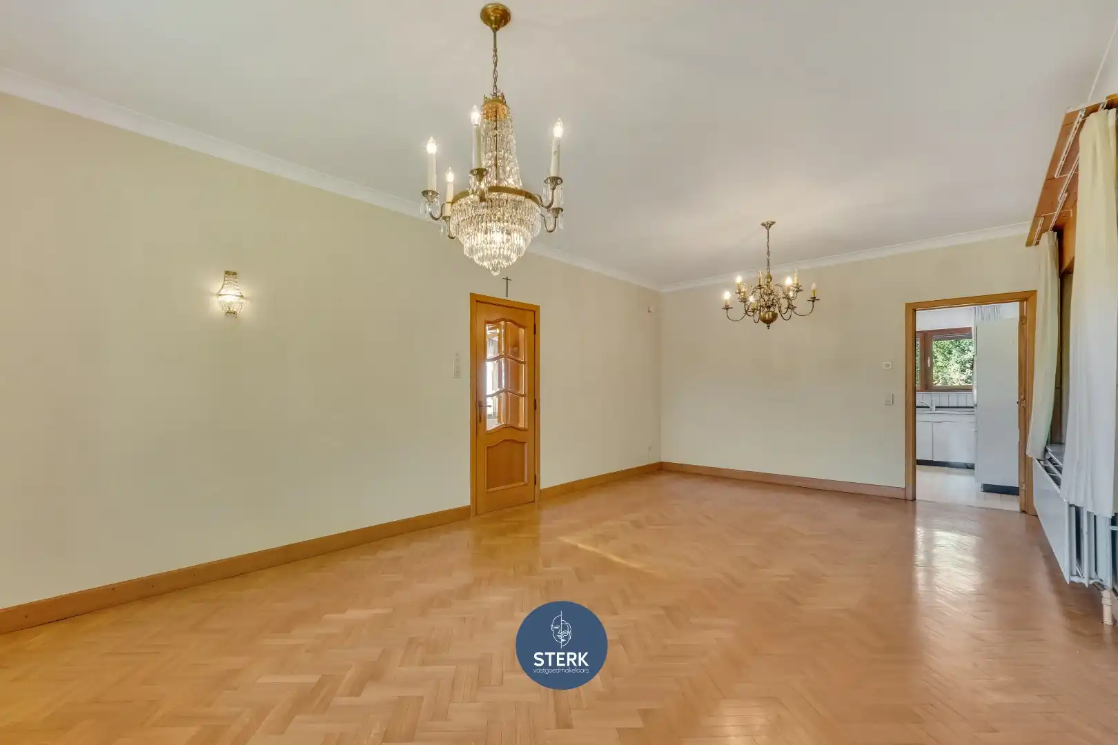 RUIME GEZINSWONING MET VEEL CHARME EN KARAKTER TE REKEM !  foto 7