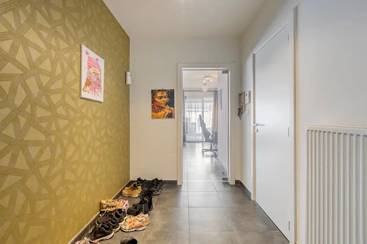 Stijlvol appartement met twee slaapkamers aan de stadsrand foto 3
