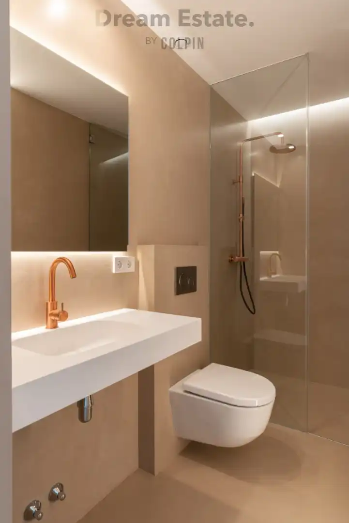 Eerste lijns villa foto 10