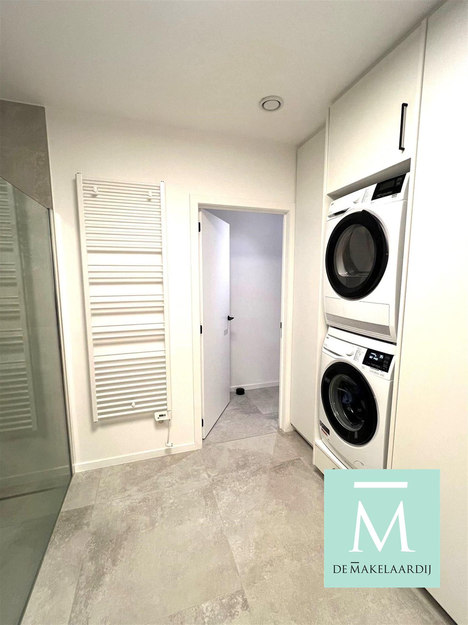 Super gezellig nieuwbouwappartement met 2 slaapkamers en groot terras op toplocatie! foto 8