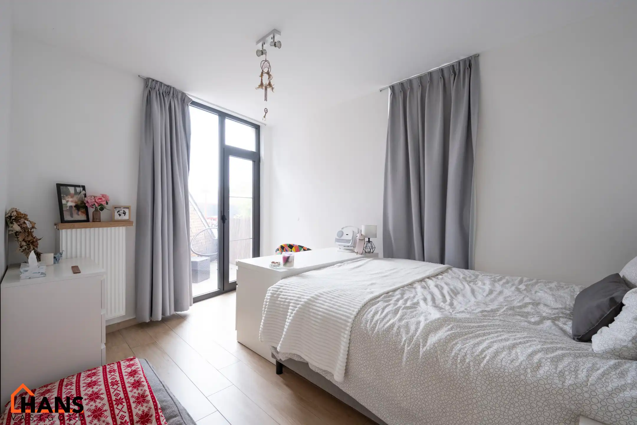 Appartement met garagebox en staanplaats. foto 10