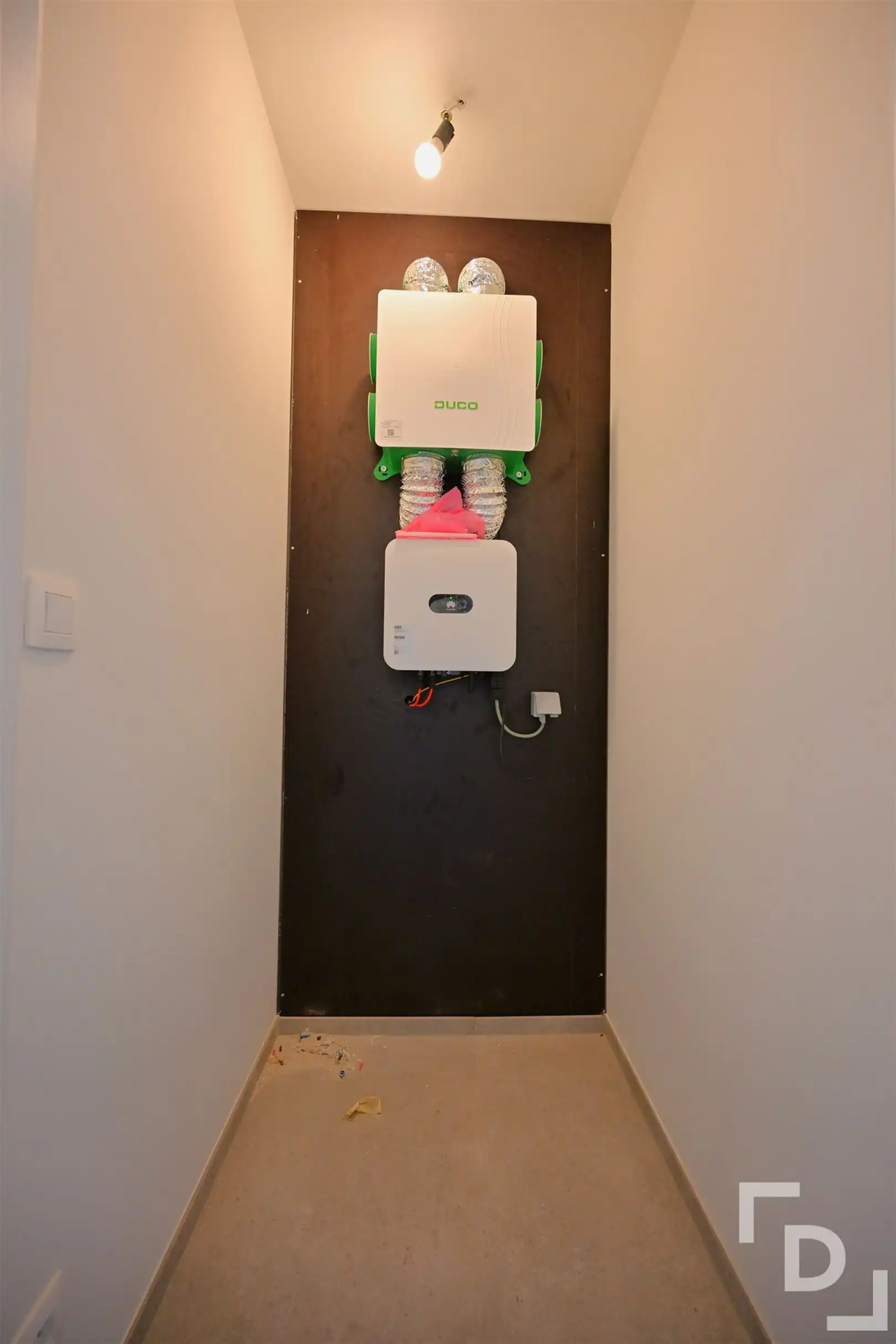 Afgewerkte nieuwbouwwoning in hartje Proven. foto 14