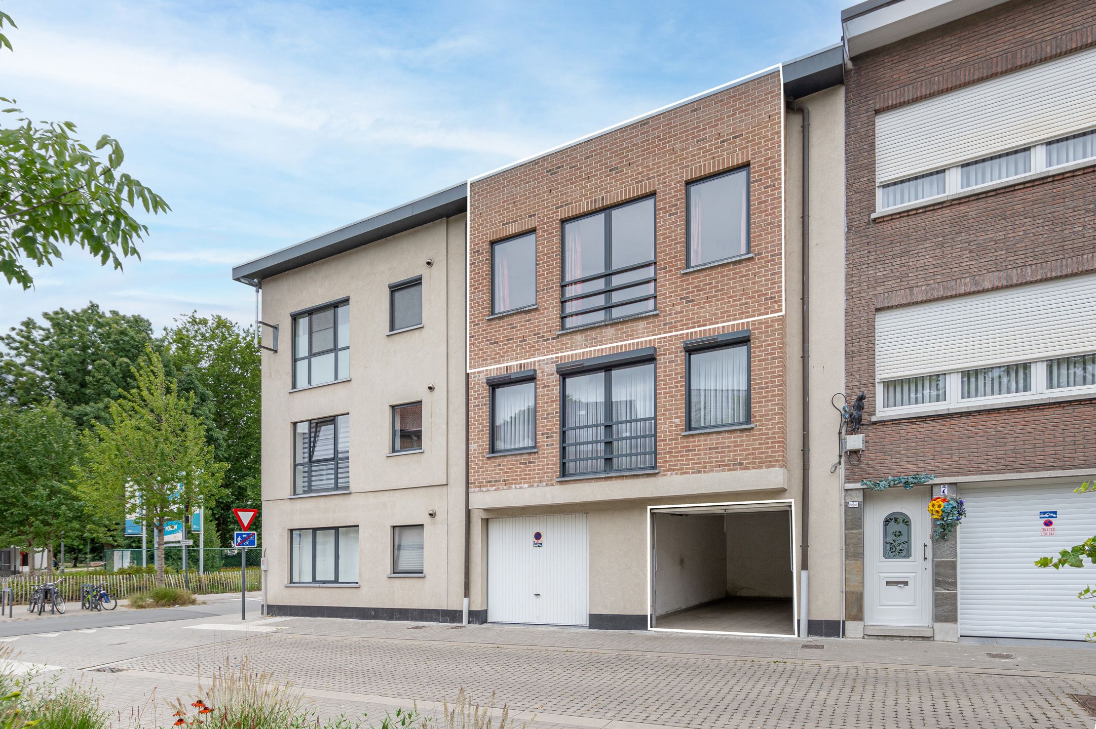 Instapklaar appartement op centrale locatie met garage  foto 17