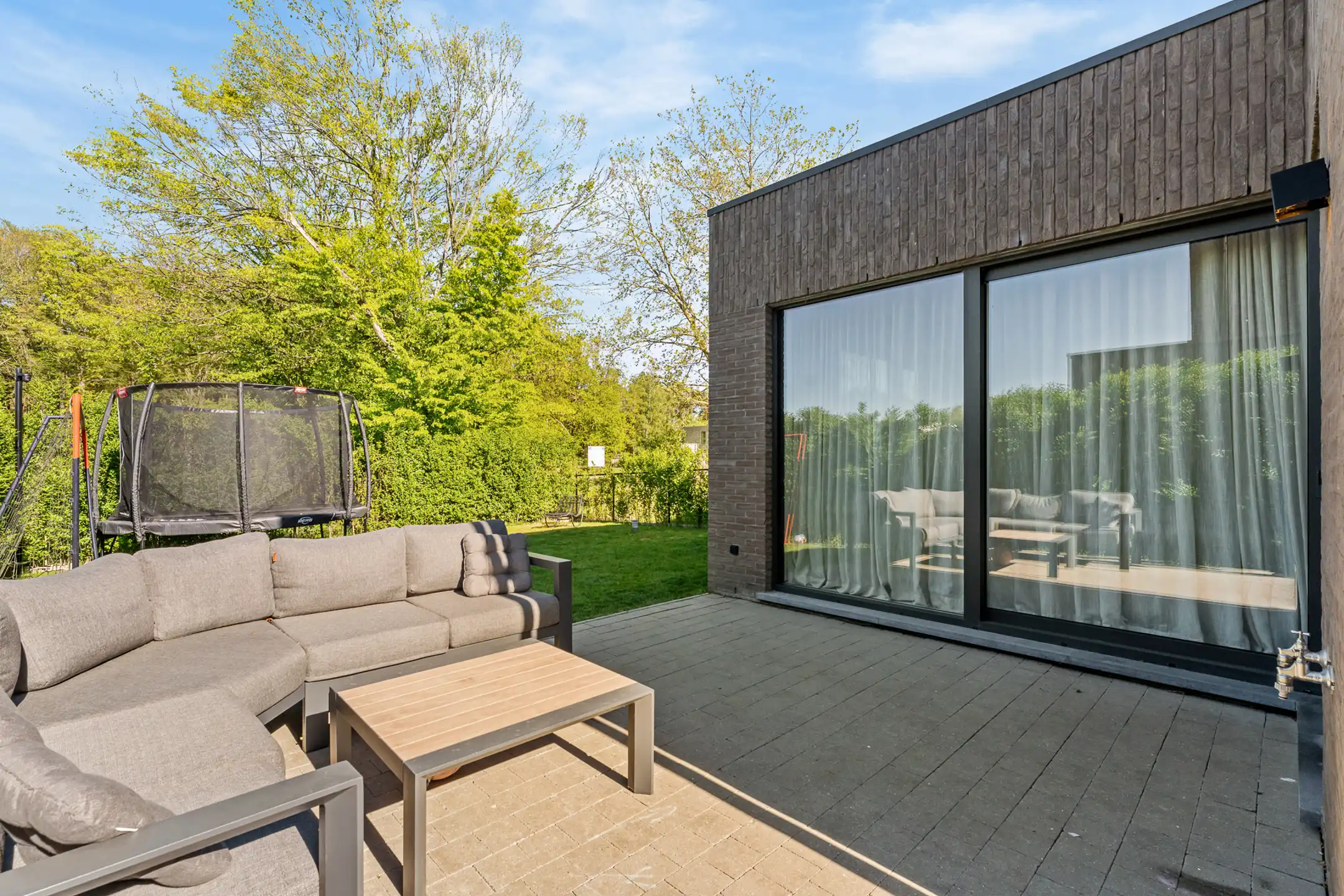 Recente HOB met 4 slpk, garage en tuin te Putte (Beerzel). foto 9