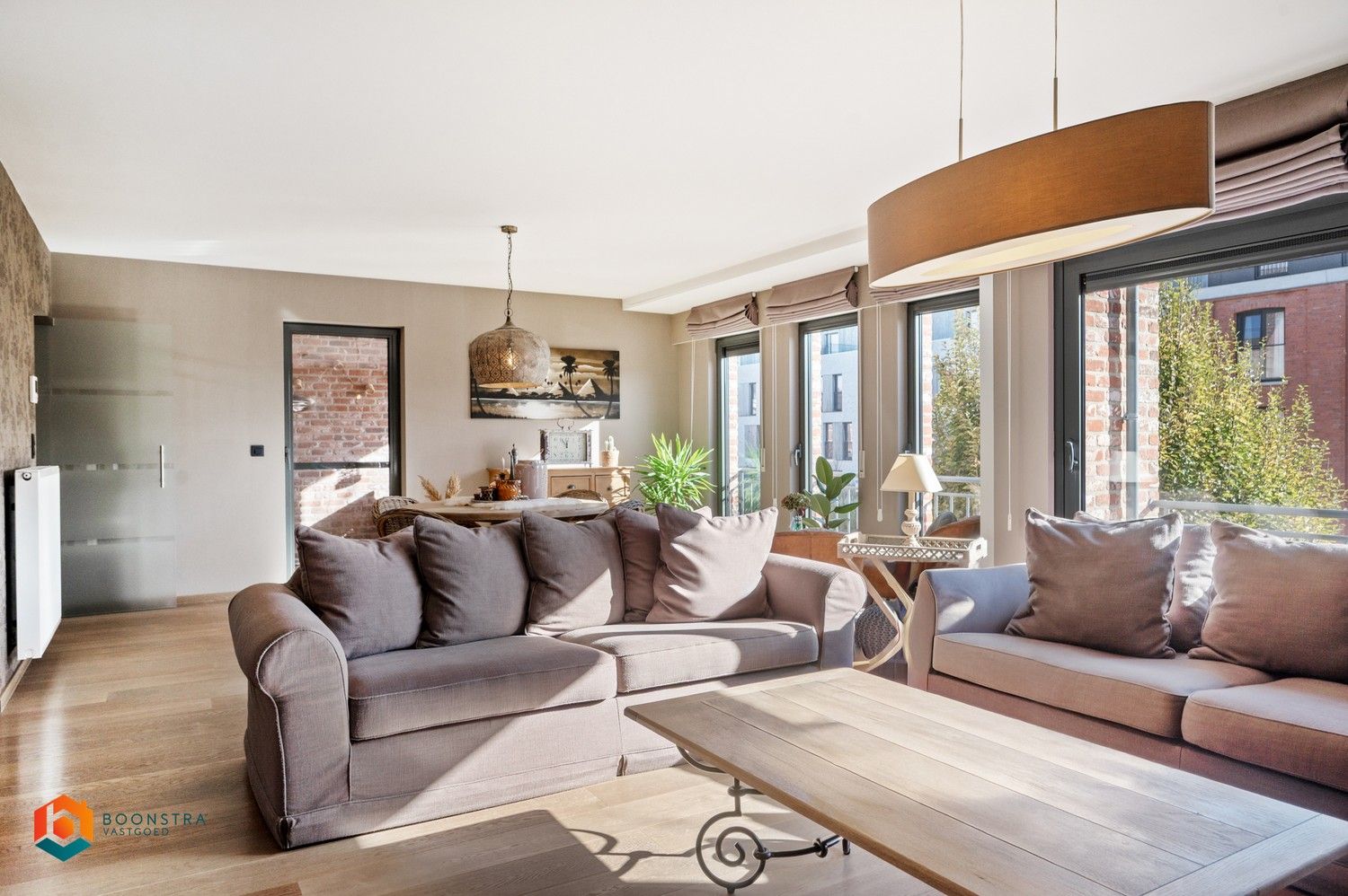 Luxueus instapklaar app met 2 slpkrs en staanplaats foto 2