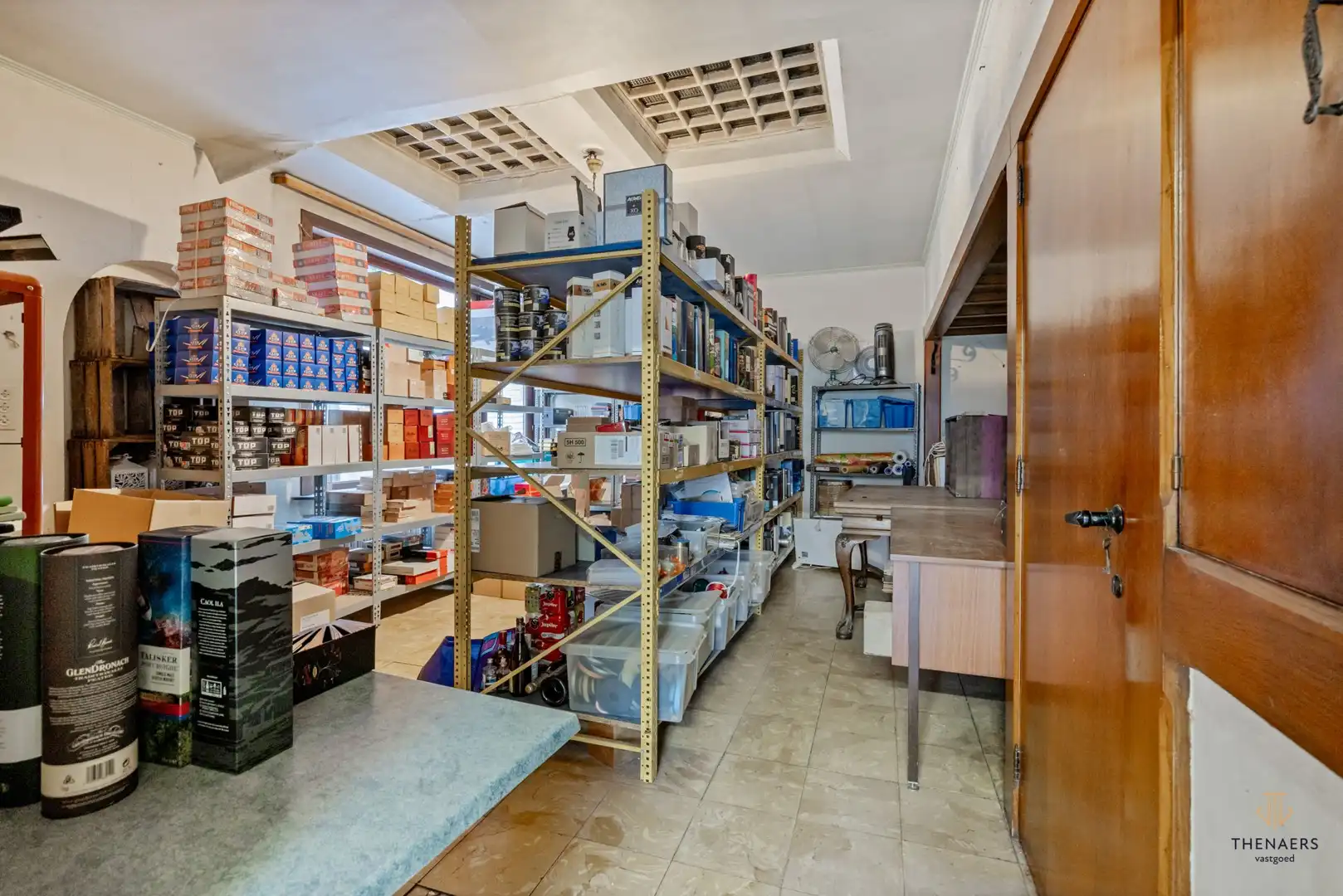 Authentiek handelspand in het centrum. foto 11