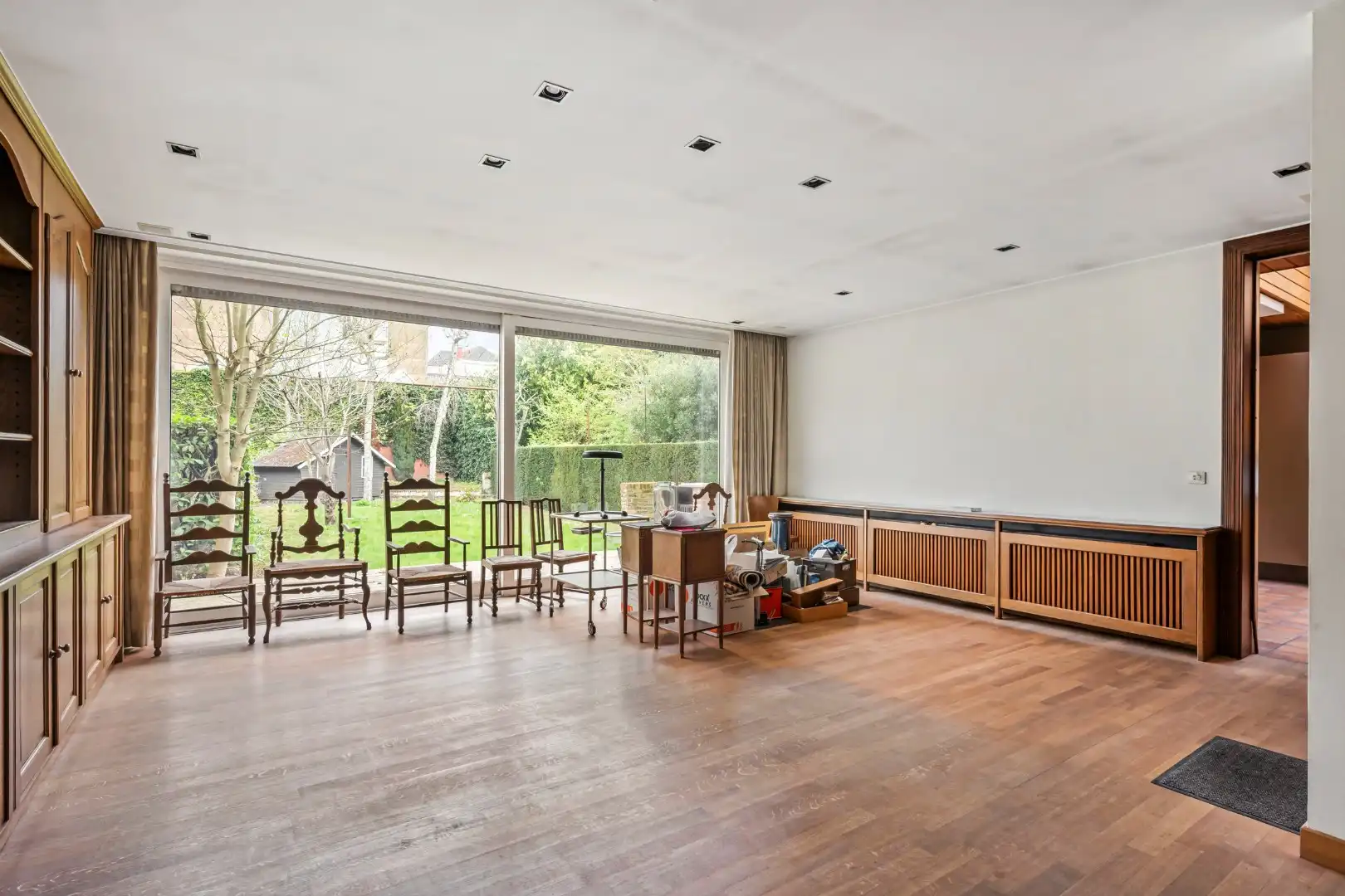 Prachtig herenhuis met 7 slaapkamers in het centrum van Roeselare foto 3