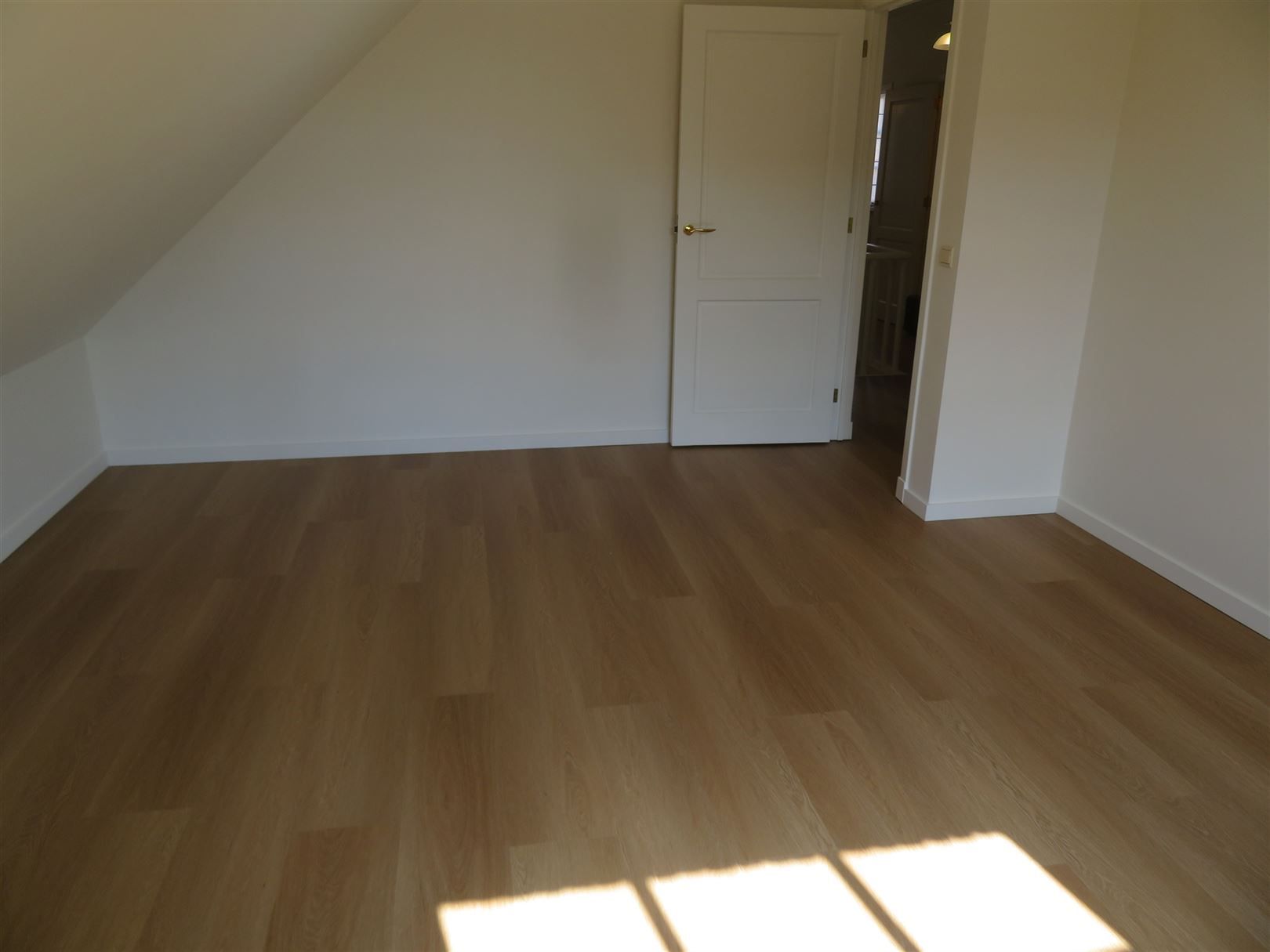 Instapklare villa met 4 slaapkamers én airco in Brasschaat! foto 32