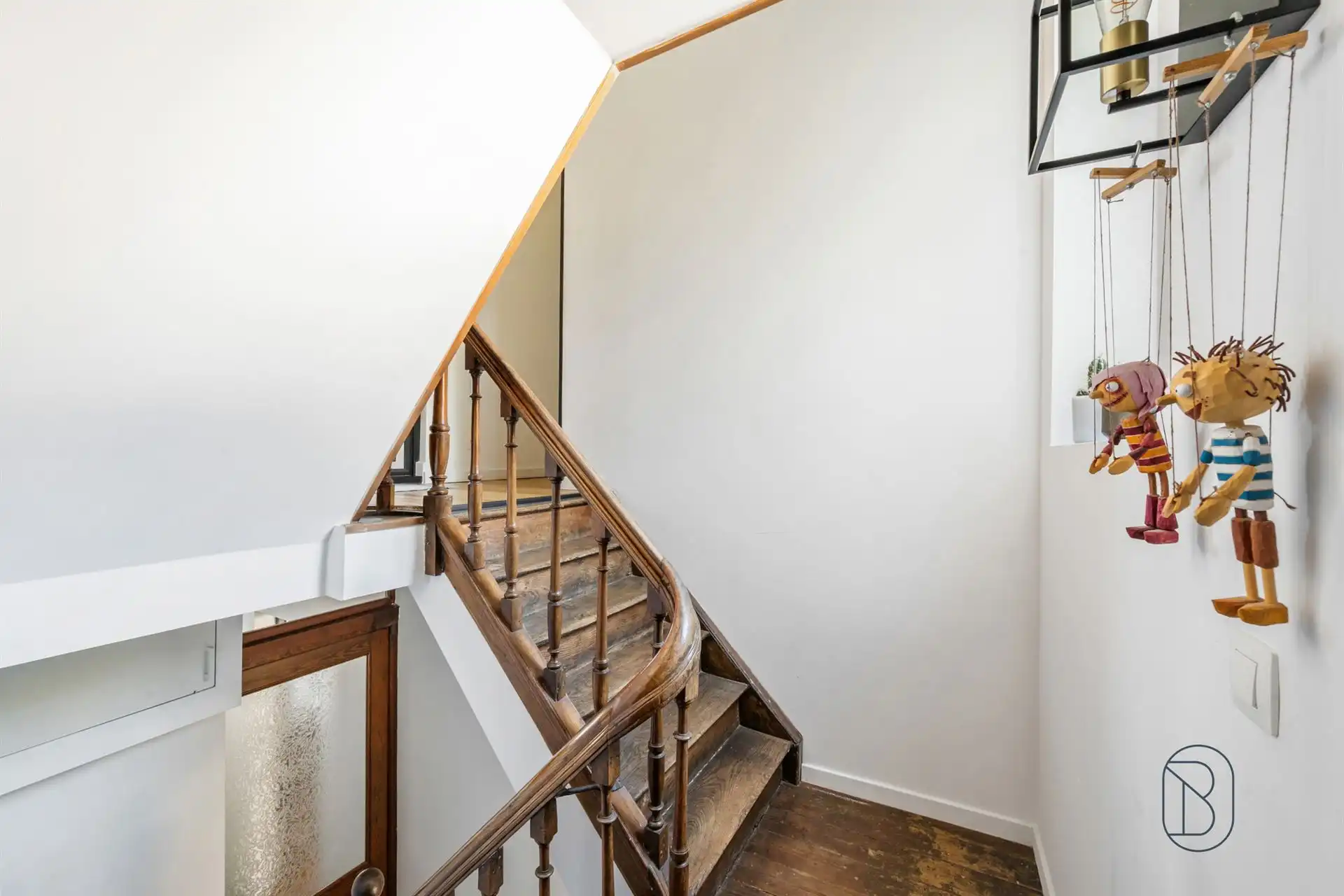 Karaktervolle herenwoning + kantoor en extra nieuwbouwwoning foto 20