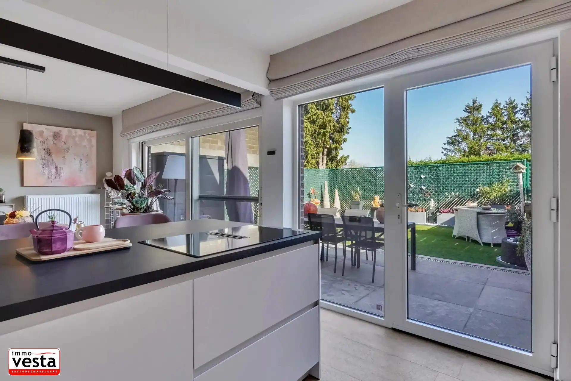 Luxueus gelijkvloers appartement met tuin foto 12