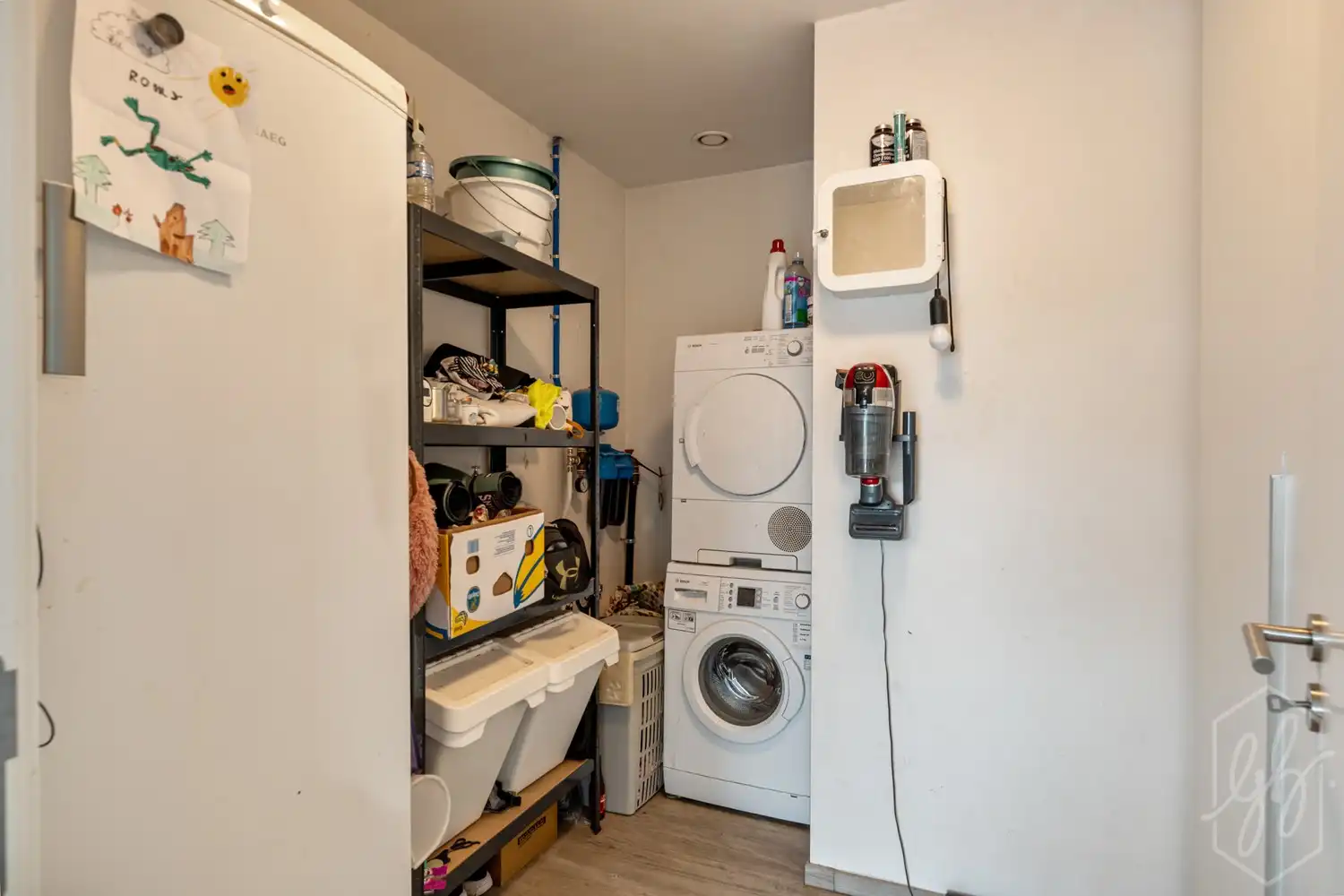 Instapklare BEN woning uit 2019 met zuidgerichte tuin en poolhouse foto 19