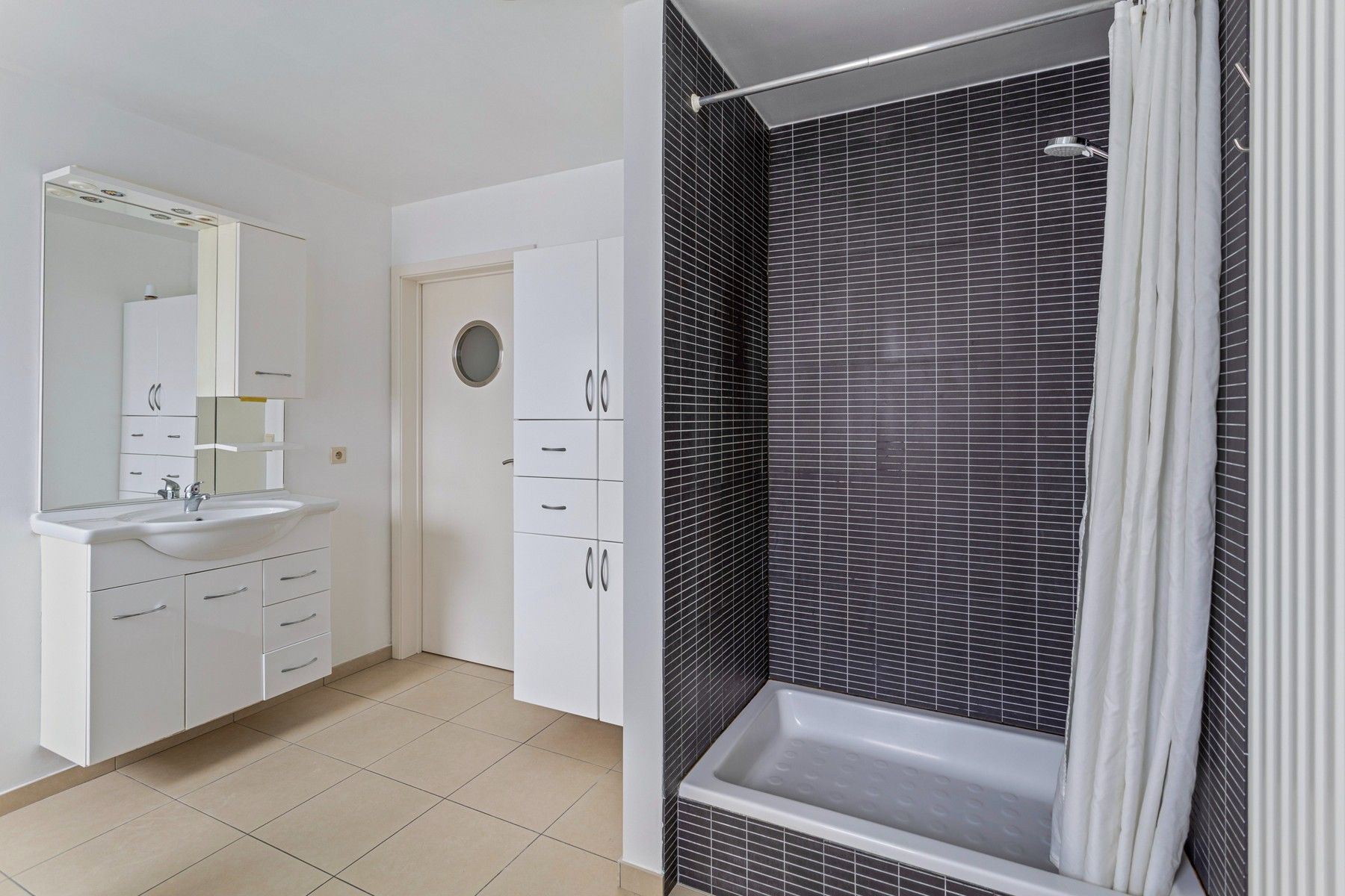 Instapklare villa op groot perceel met maximale privacy. foto 21