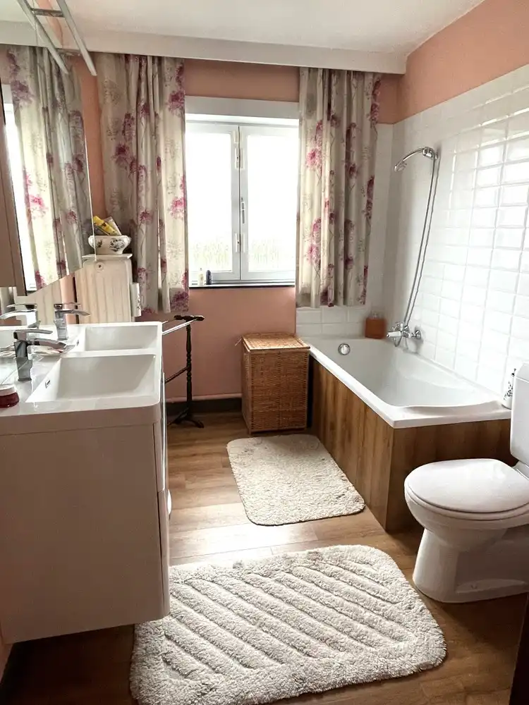 Ruime, solide gezinswoning met 4/5 slaapkamers en zonnige tuin in Koningslo foto 12