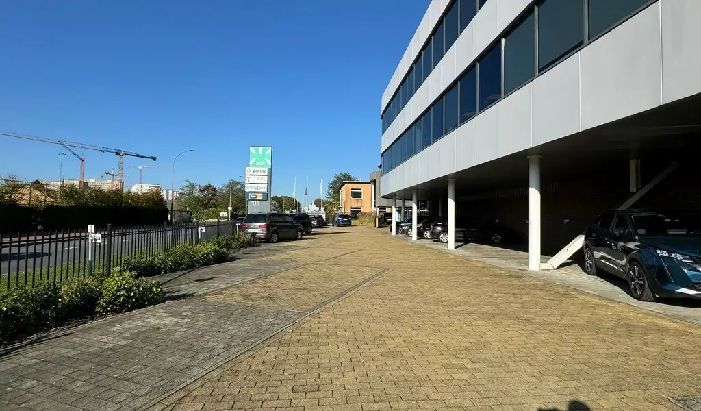 Kantoor te huur op toplocatie aan klaverblad E40xE17 in Gent foto 26