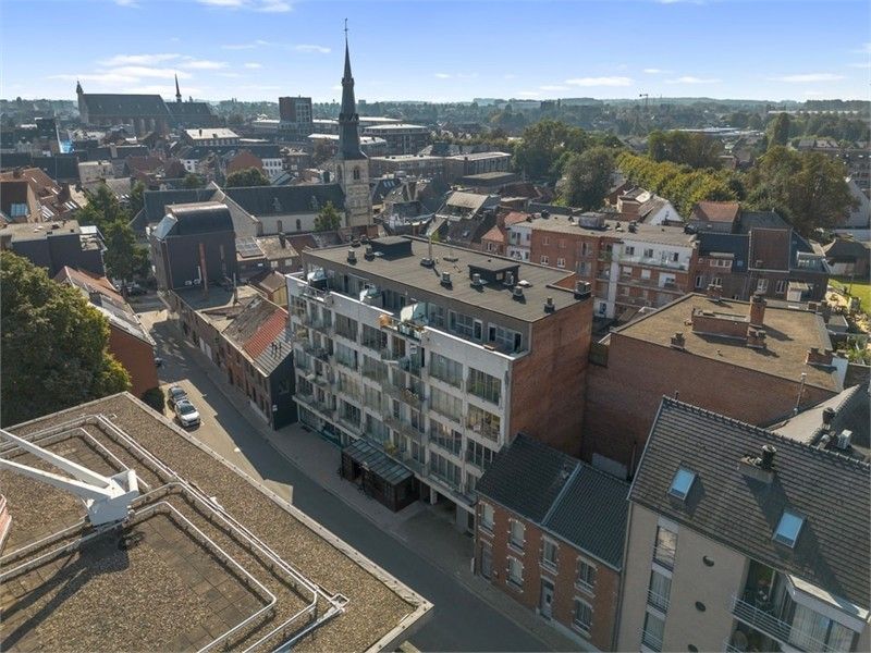 OP TE FRISSEN APPARTEMENT IN HET CENTRUM VAN SINT-TRUIDEN foto 19