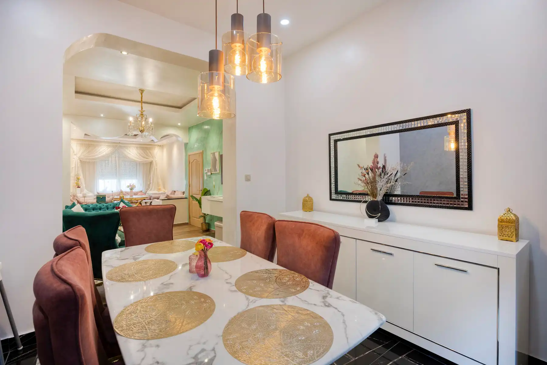 Ruim woonhuis met 4 slaapkamers in hartje Mechelen  foto 7