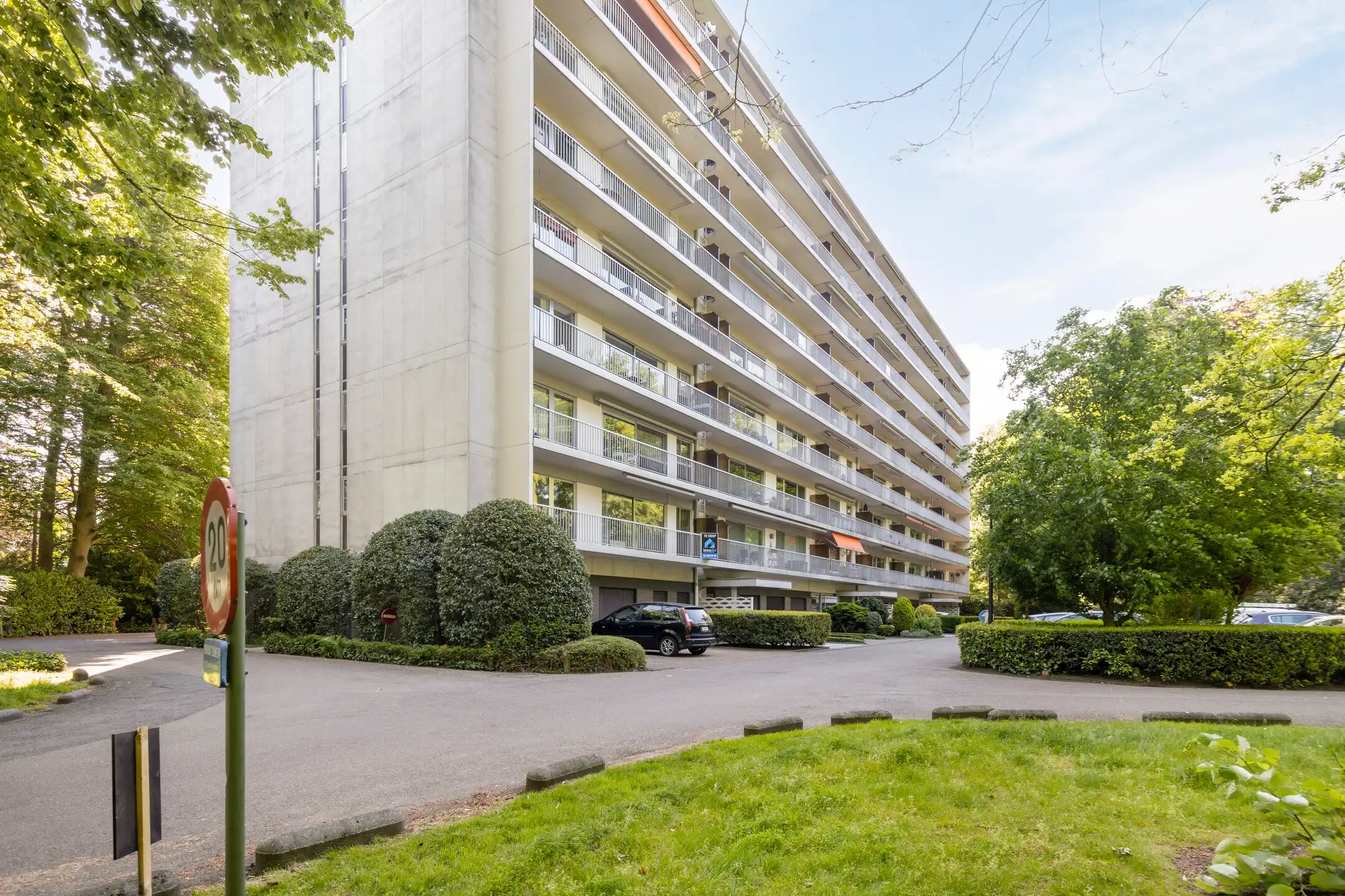 Sfeervol appartement op toplocatie tussen Hove en Edegem foto {{pictureIndex}}