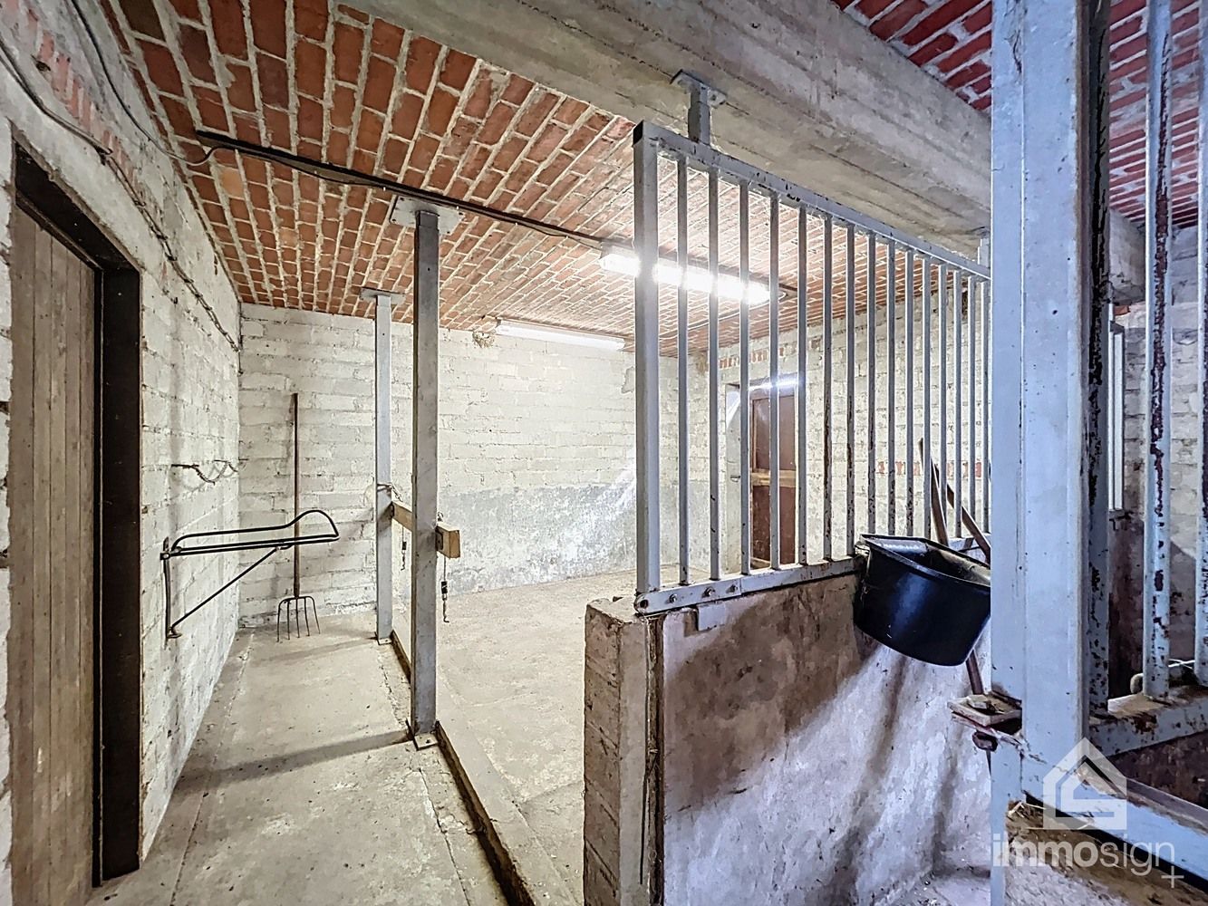 Landelijk wonen in Oudsbergen, omringd door weiland met paardenstallen! foto 30