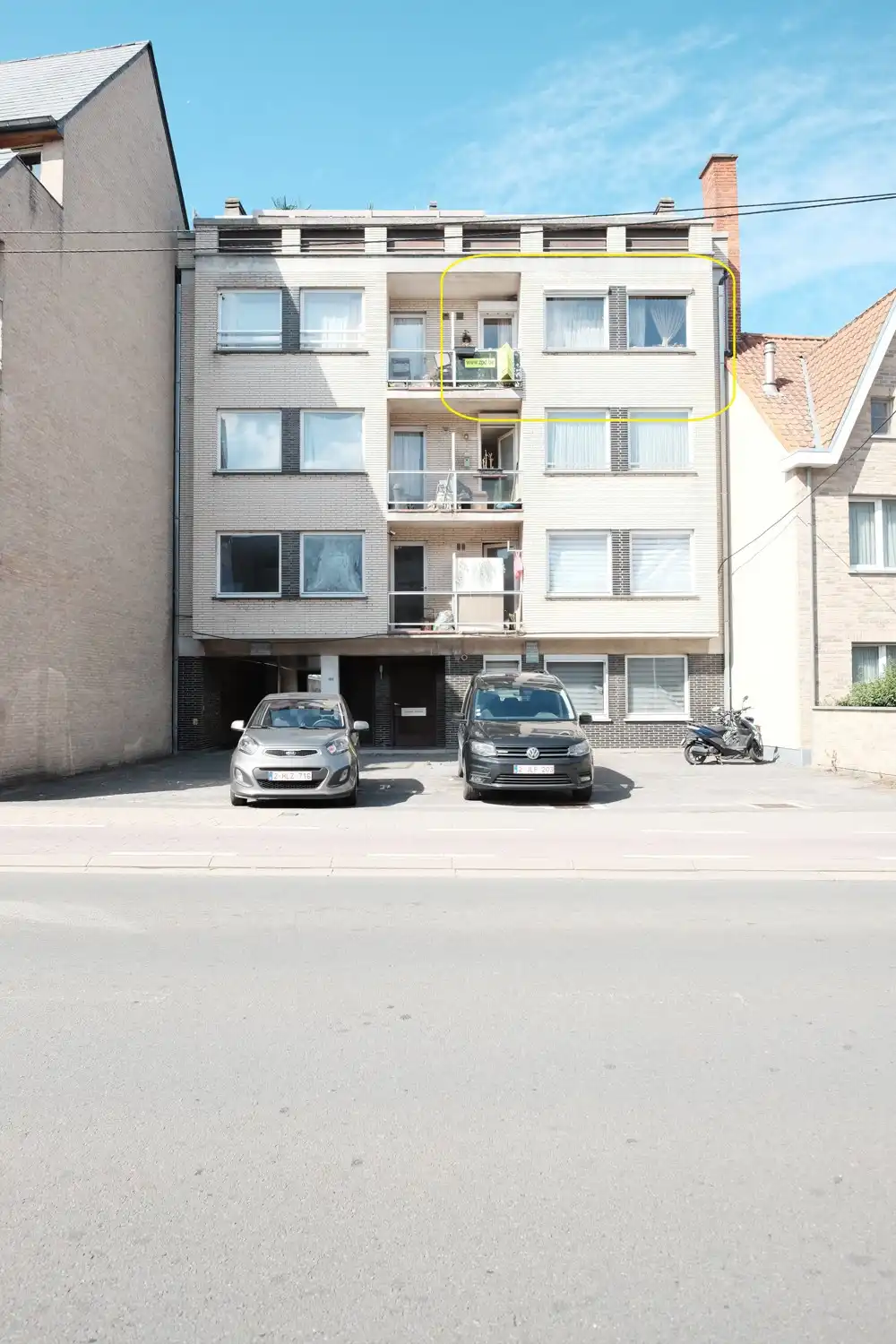 Instapklaar beleggingspand met garage in het centrum van Roeselare foto 2
