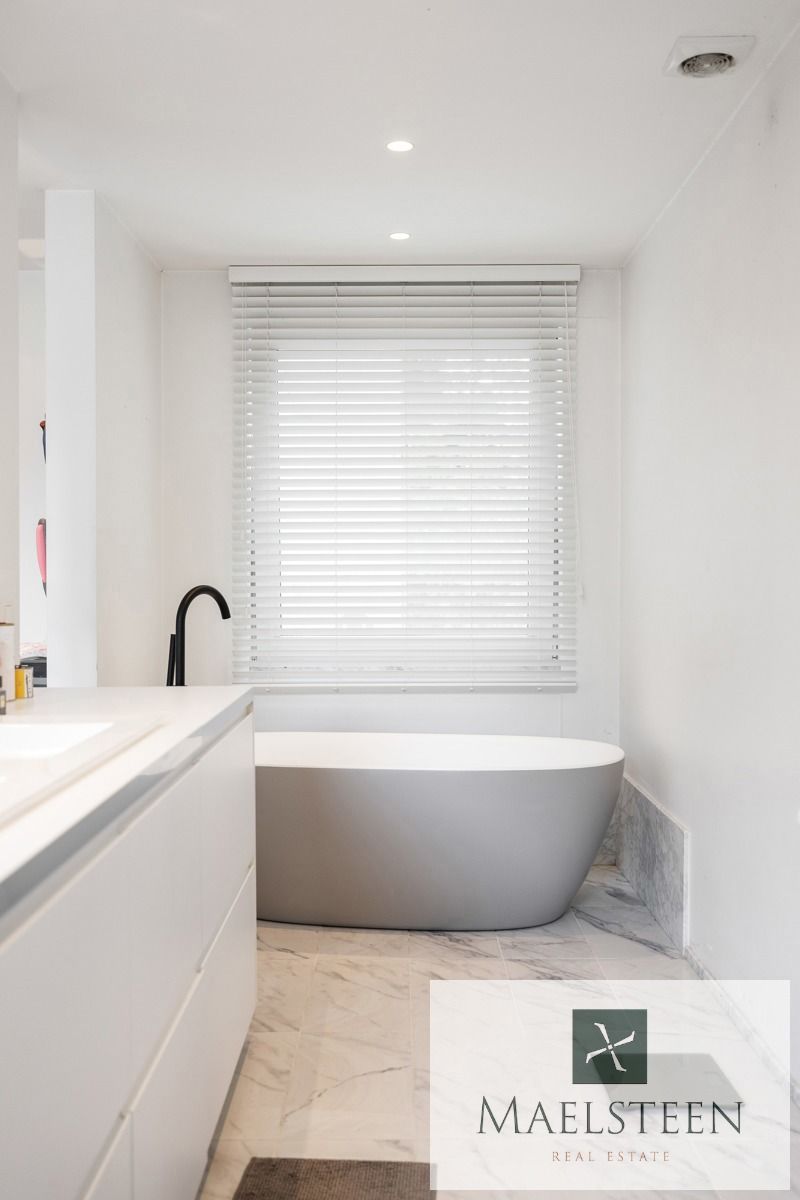 Instapklare villa op 835 m² te Sint-Michiels (Brugge) foto 23