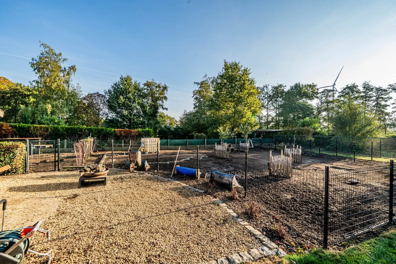 Charmante gerenoveerde eengezinswoning met rustgevende tuin foto 22